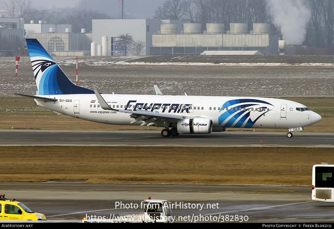 Aircraft Photo of SU-GED | Boeing 737-866 | EgyptAir | AirHistory.net #382830