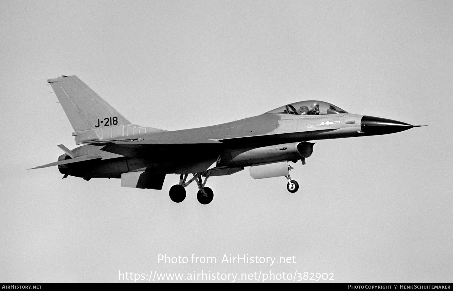 Aircraft Photo of J-218 | General Dynamics F-16A Fighting Falcon | Netherlands - Air Force | AirHistory.net #382902