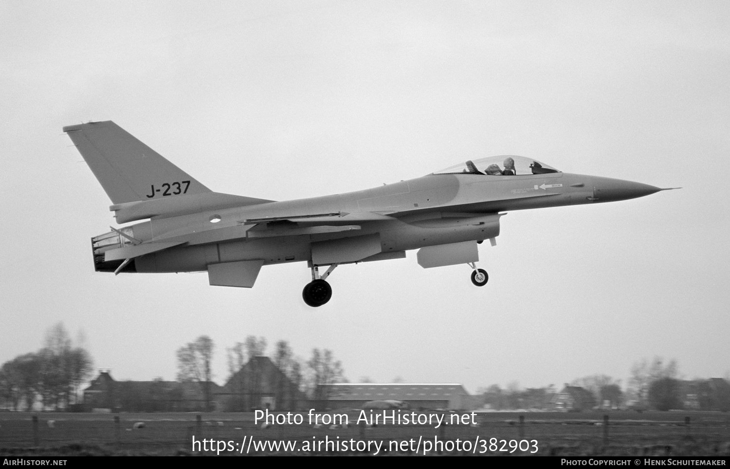 Aircraft Photo of J-237 | General Dynamics F-16A Fighting Falcon | Netherlands - Air Force | AirHistory.net #382903