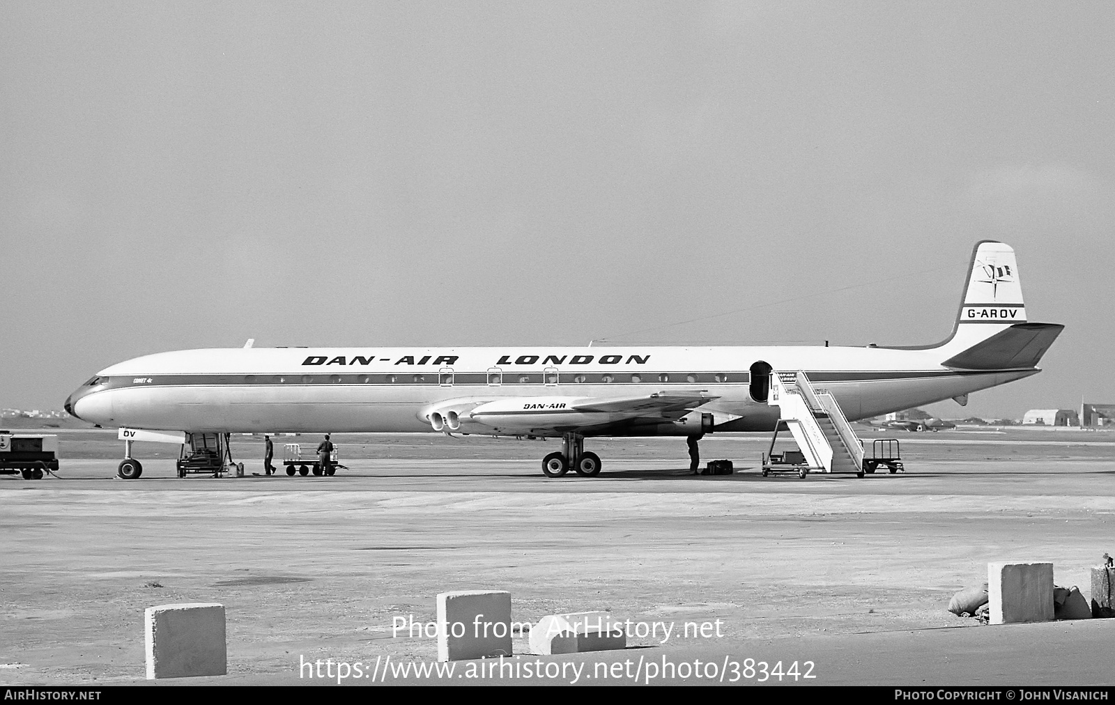 Aircraft Photo of G-AROV | De Havilland D.H. 106 Comet 4C | Dan-Air London | AirHistory.net #383442