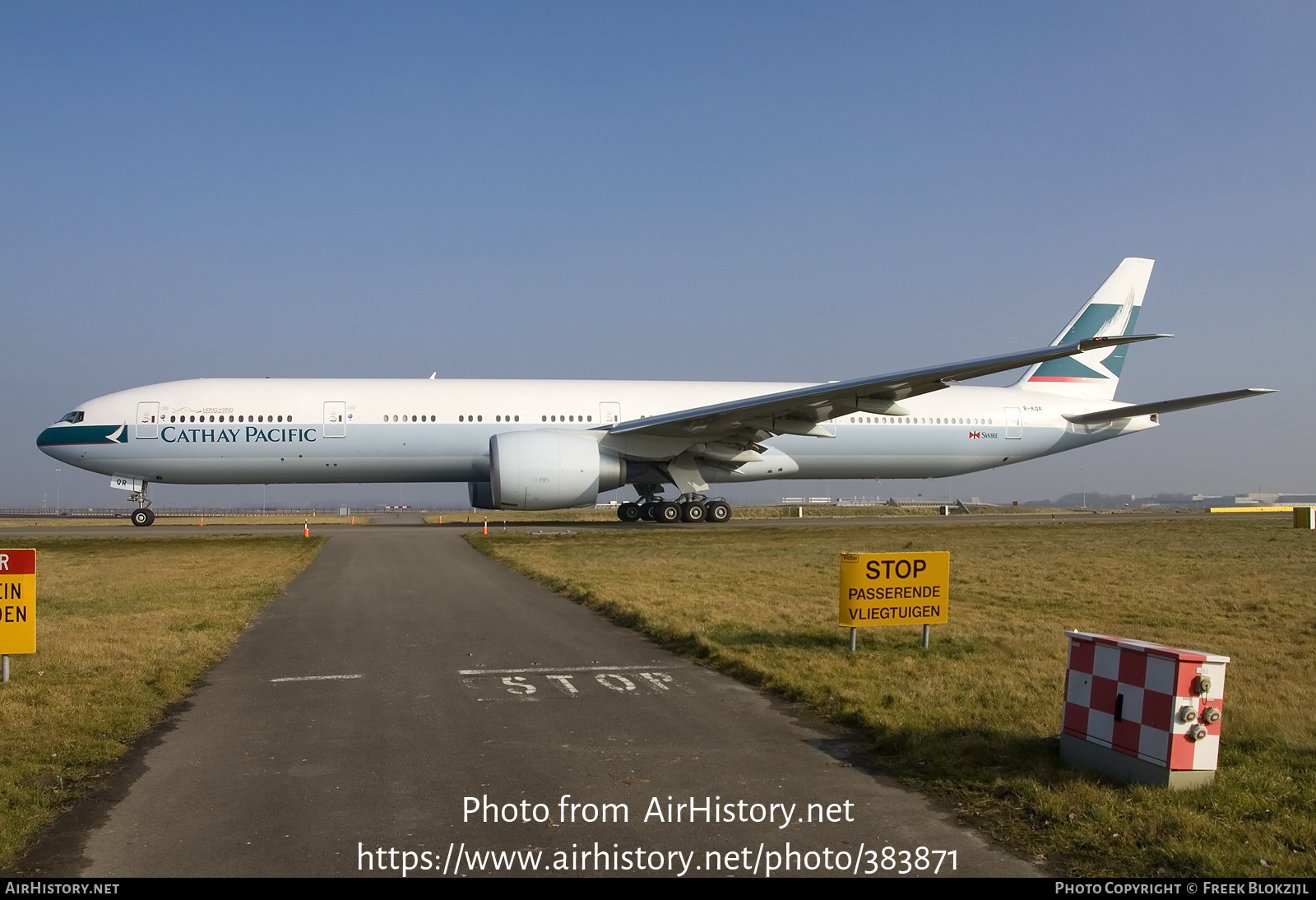 Aircraft Photo of B-KQR | Boeing 777-367/ER | Cathay Pacific Airways | AirHistory.net #383871