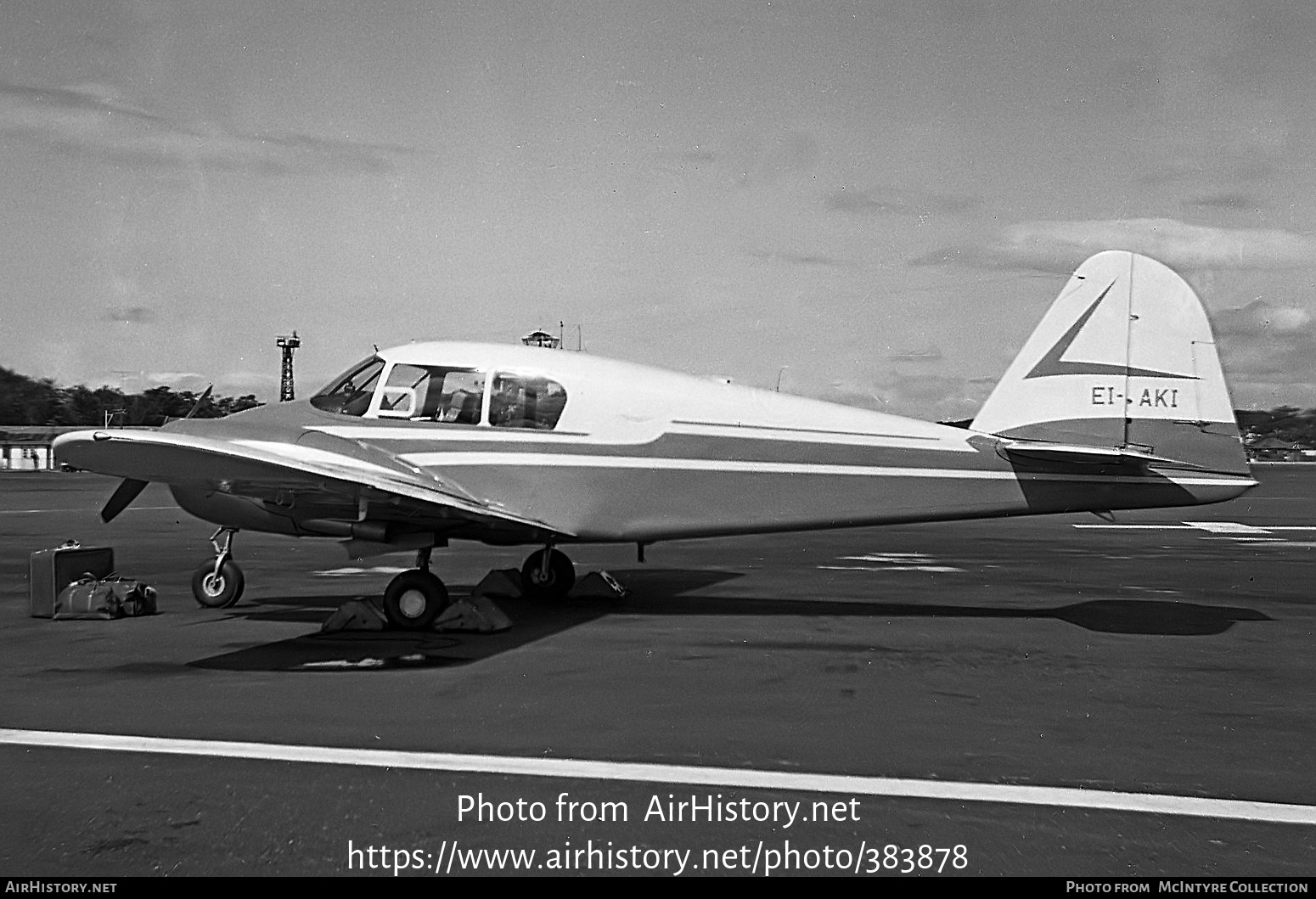 Aircraft Photo of EI-AKI | Piper PA-23-160 Apache E | AirHistory.net #383878