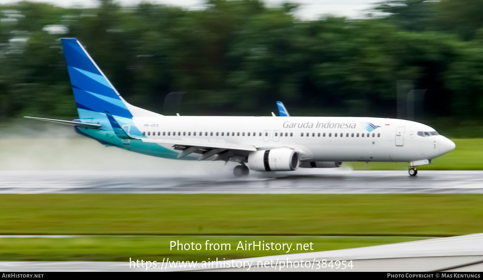 Aircraft Photo of PK-GFS | Boeing 737-86N | Garuda Indonesia | AirHistory.net #384954