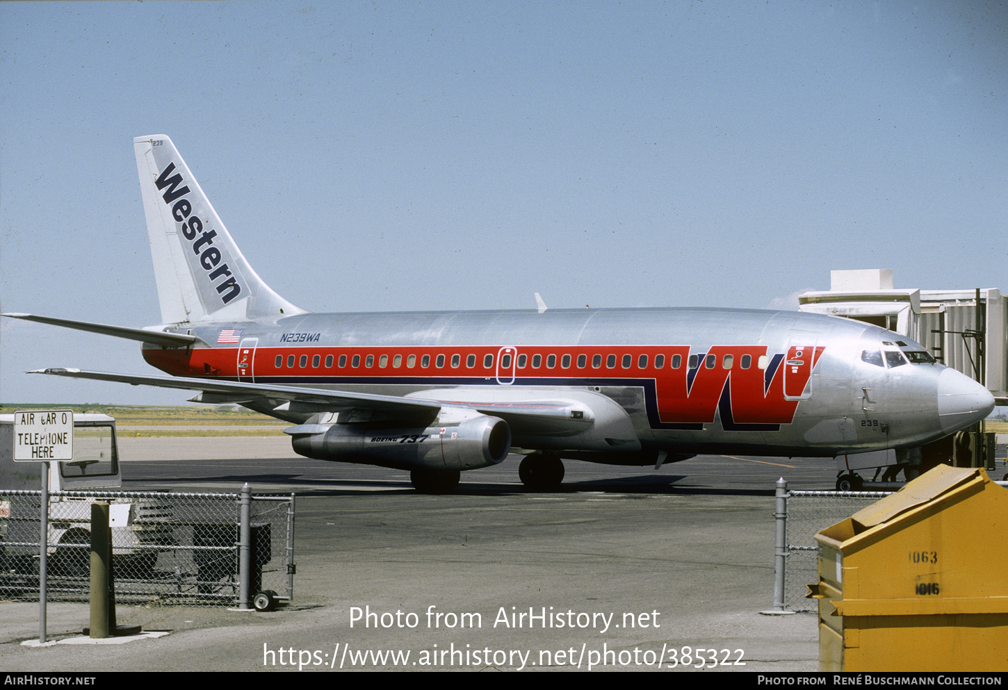 Aircraft Photo of N239WA | Boeing 737-247/Adv | Western Airlines | AirHistory.net #385322