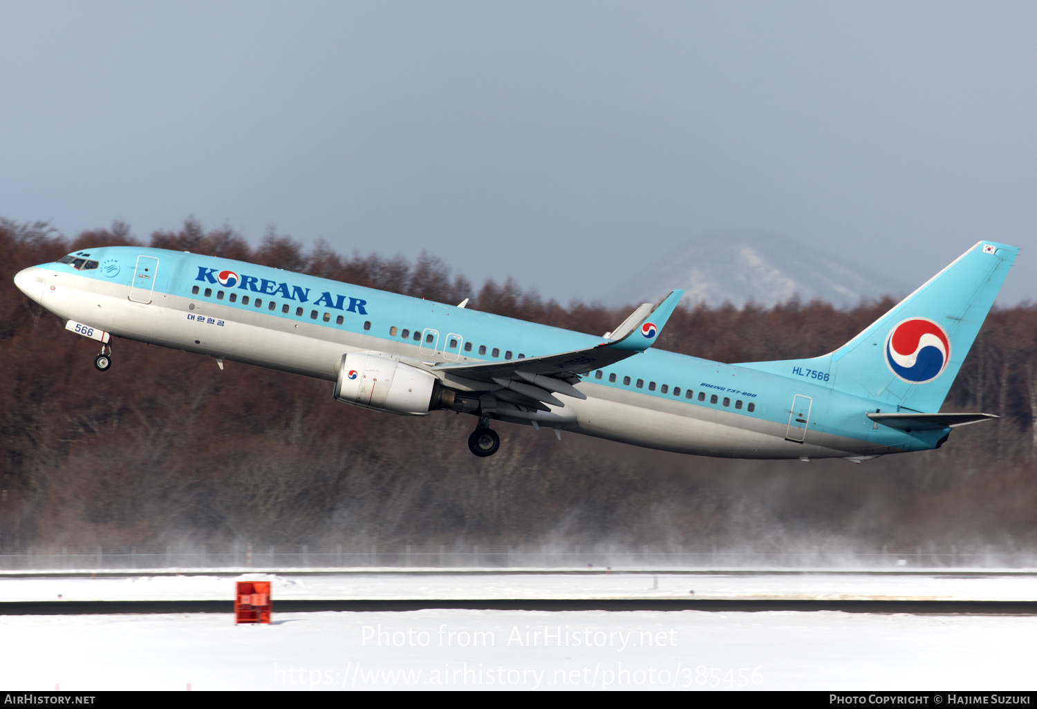 Aircraft Photo of HL7566 | Boeing 737-8B5 | Korean Air | AirHistory.net #385456