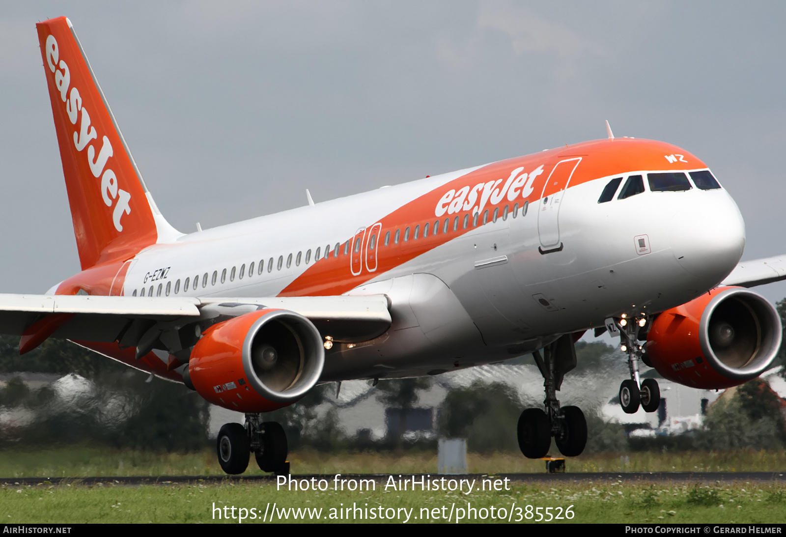 Aircraft Photo of G-EZWZ | Airbus A320-214 | EasyJet | AirHistory.net #385526