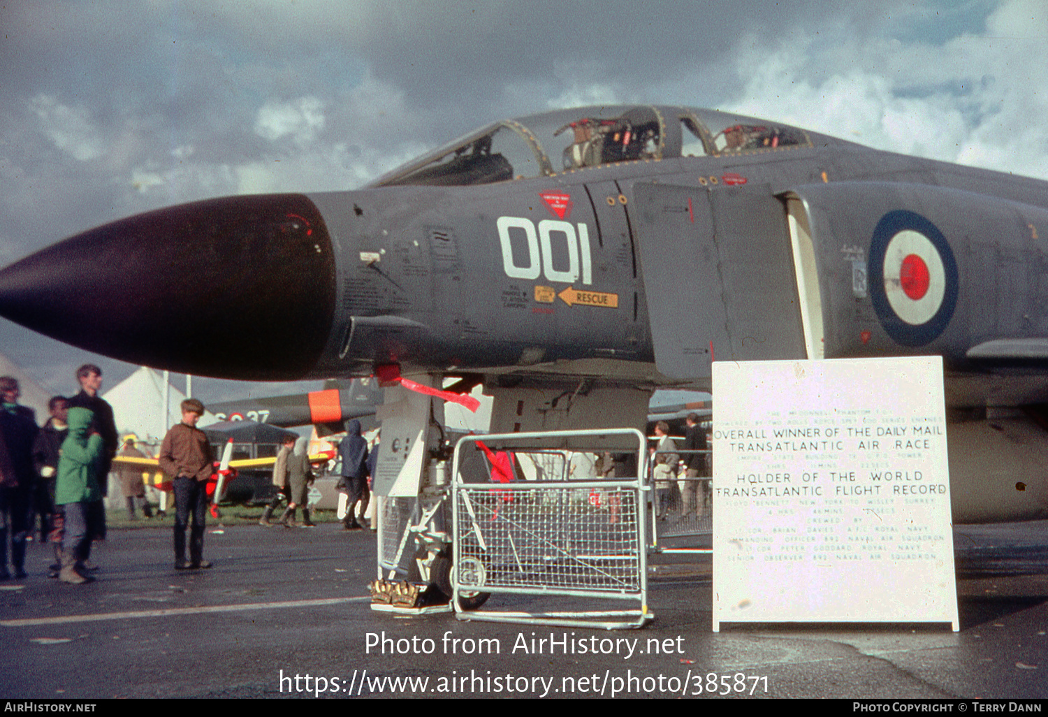 Aircraft Photo of XT859 | McDonnell Douglas F-4K Phantom FG1 | UK - Navy | AirHistory.net #385871