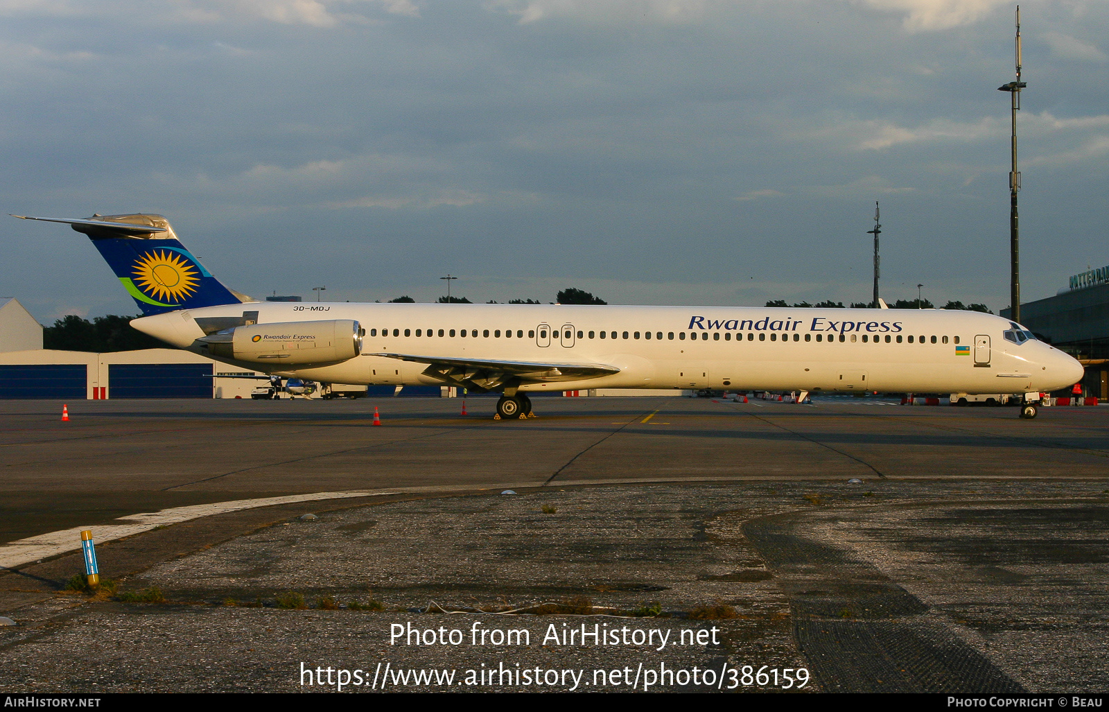 Aircraft Photo of 3D-MDJ | McDonnell Douglas MD-82 (DC-9-82) | Rwandair Express | AirHistory.net #386159