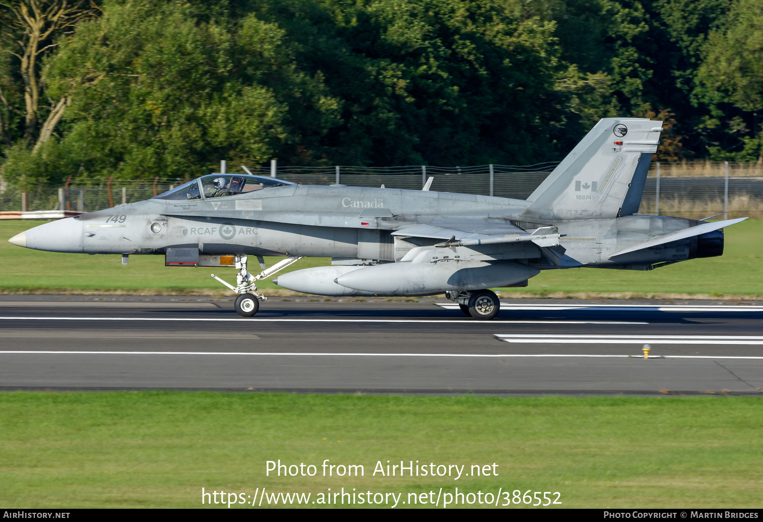 Aircraft Photo of 188749 | McDonnell Douglas CF-188 Hornet | Canada - Air Force | AirHistory.net #386552