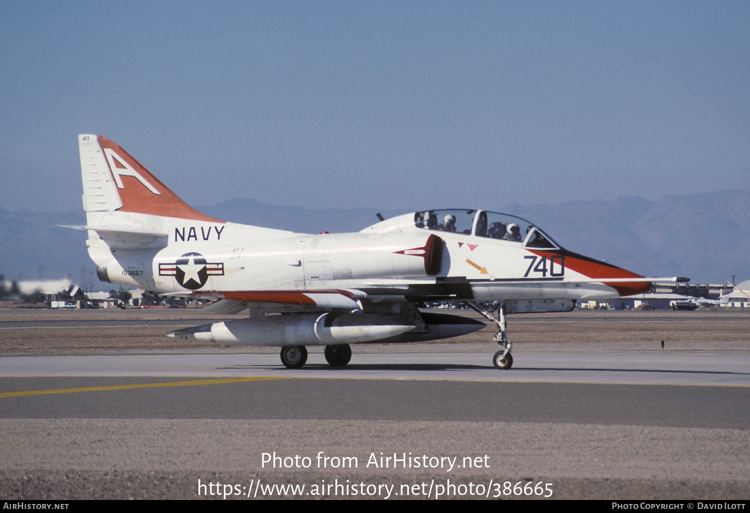 Aircraft Photo of 153667 | Douglas TA-4J Skyhawk | USA - Navy | AirHistory.net #386665