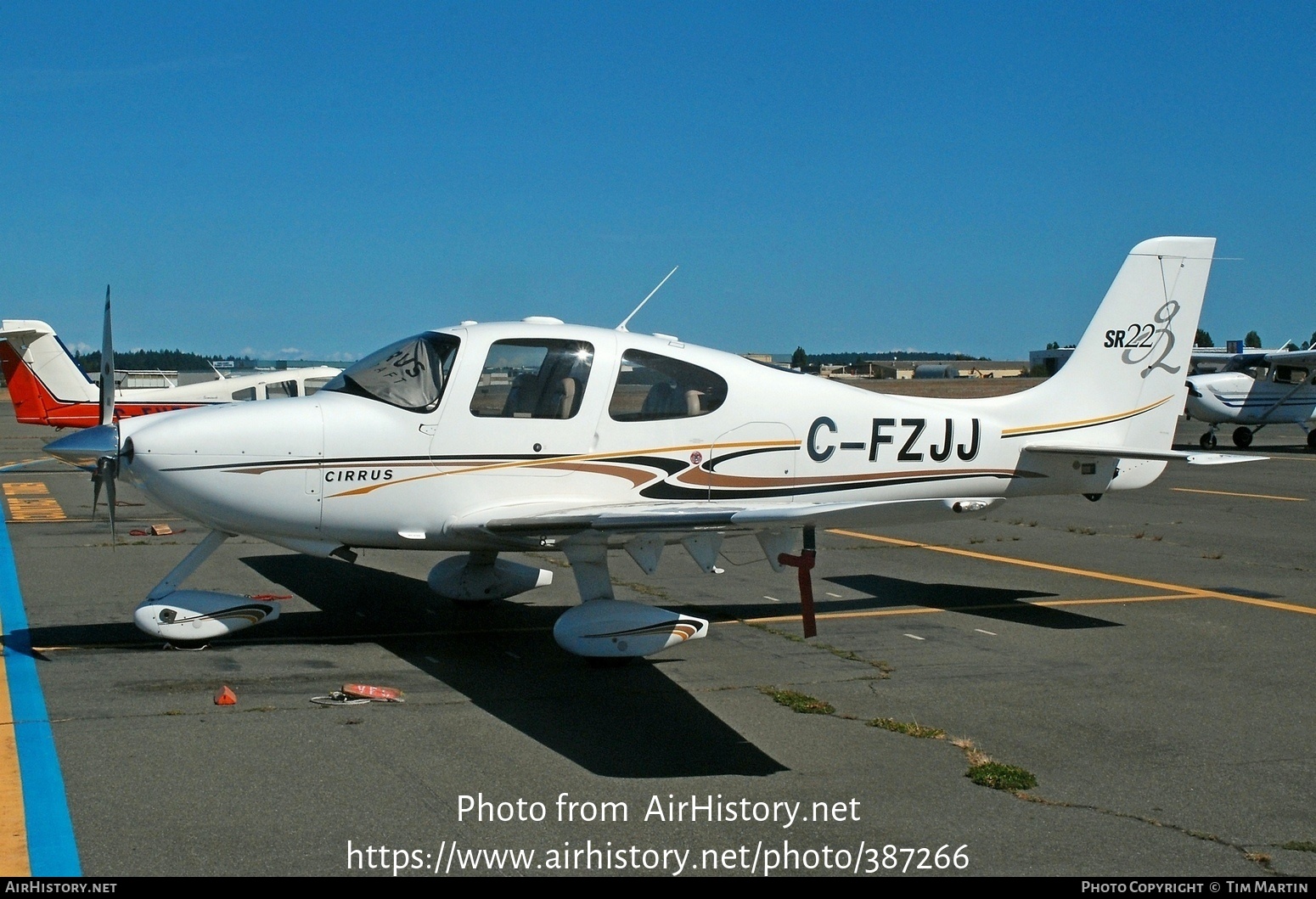 Aircraft Photo of C-FZJJ | Cirrus SR-22 G2 | AirHistory.net #387266