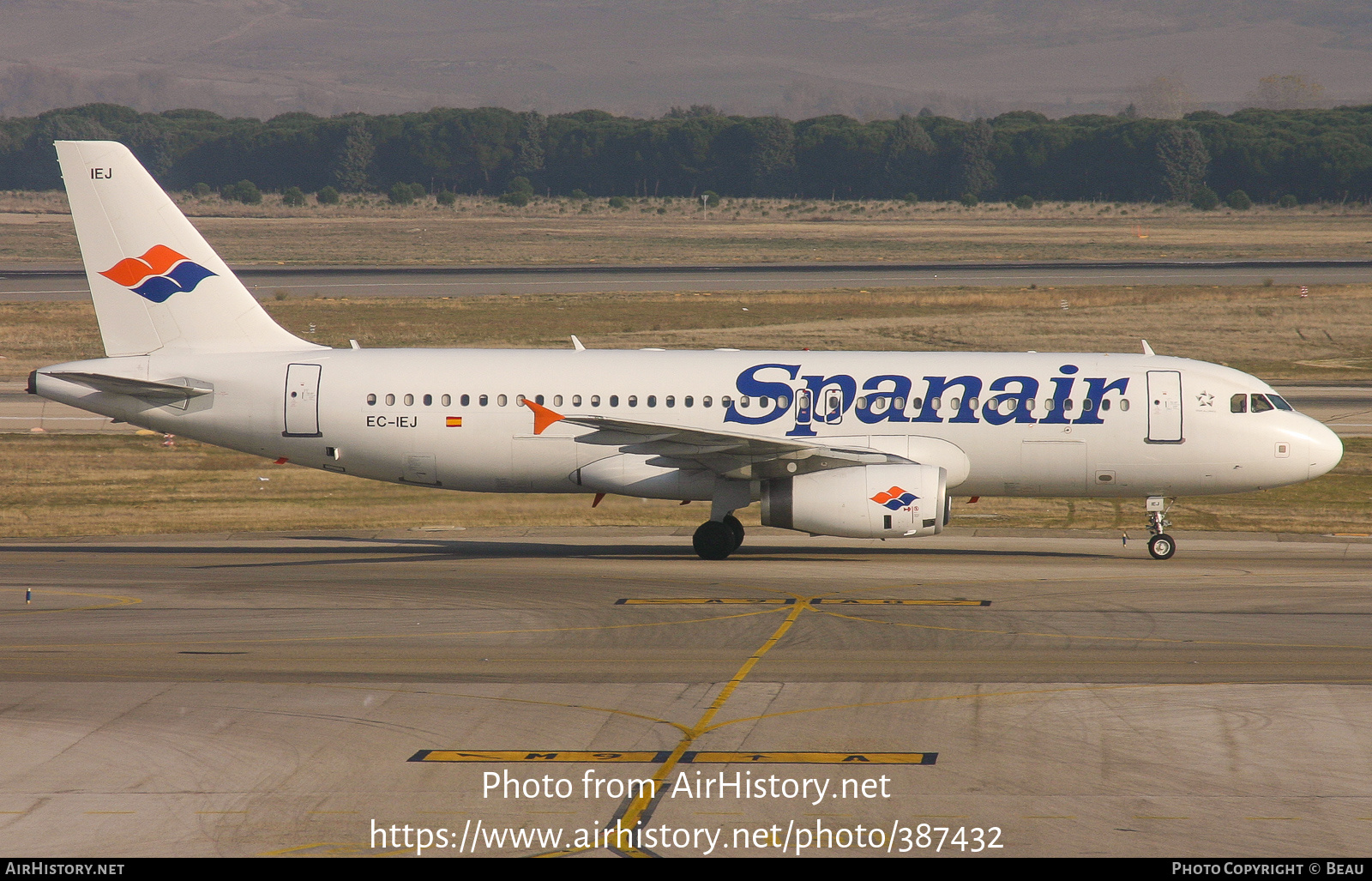 Aircraft Photo of EC-IEJ | Airbus A320-232 | Spanair | AirHistory.net #387432