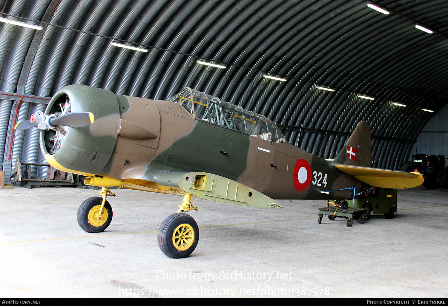 Aircraft Photo of 31-324 | North American AT-16 Harvard IIB | Denmark - Air Force | AirHistory.net #387578