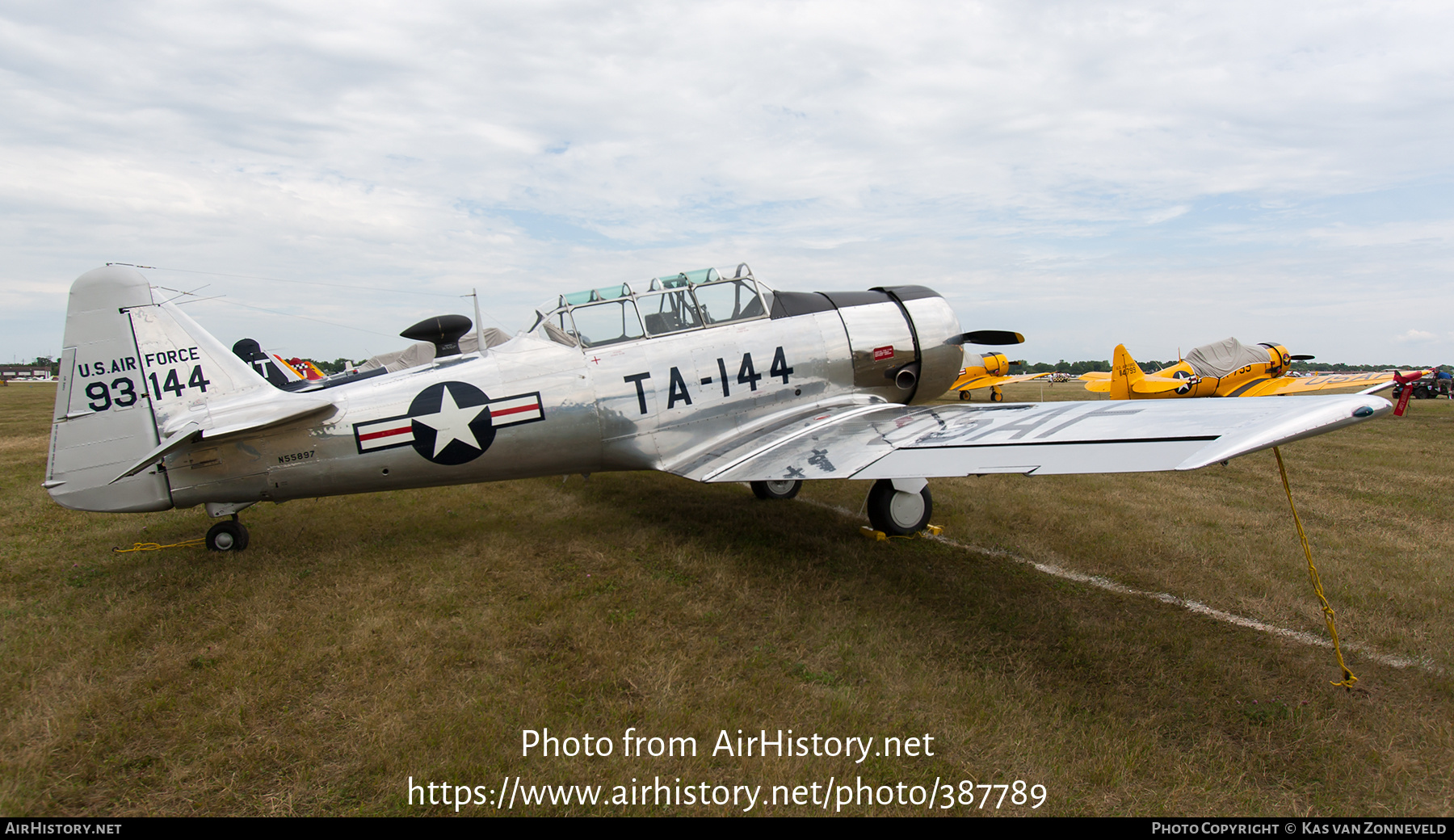 Aircraft Photo of N55897 / 93144 | North American T-6G Texan | USA - Air Force | AirHistory.net #387789