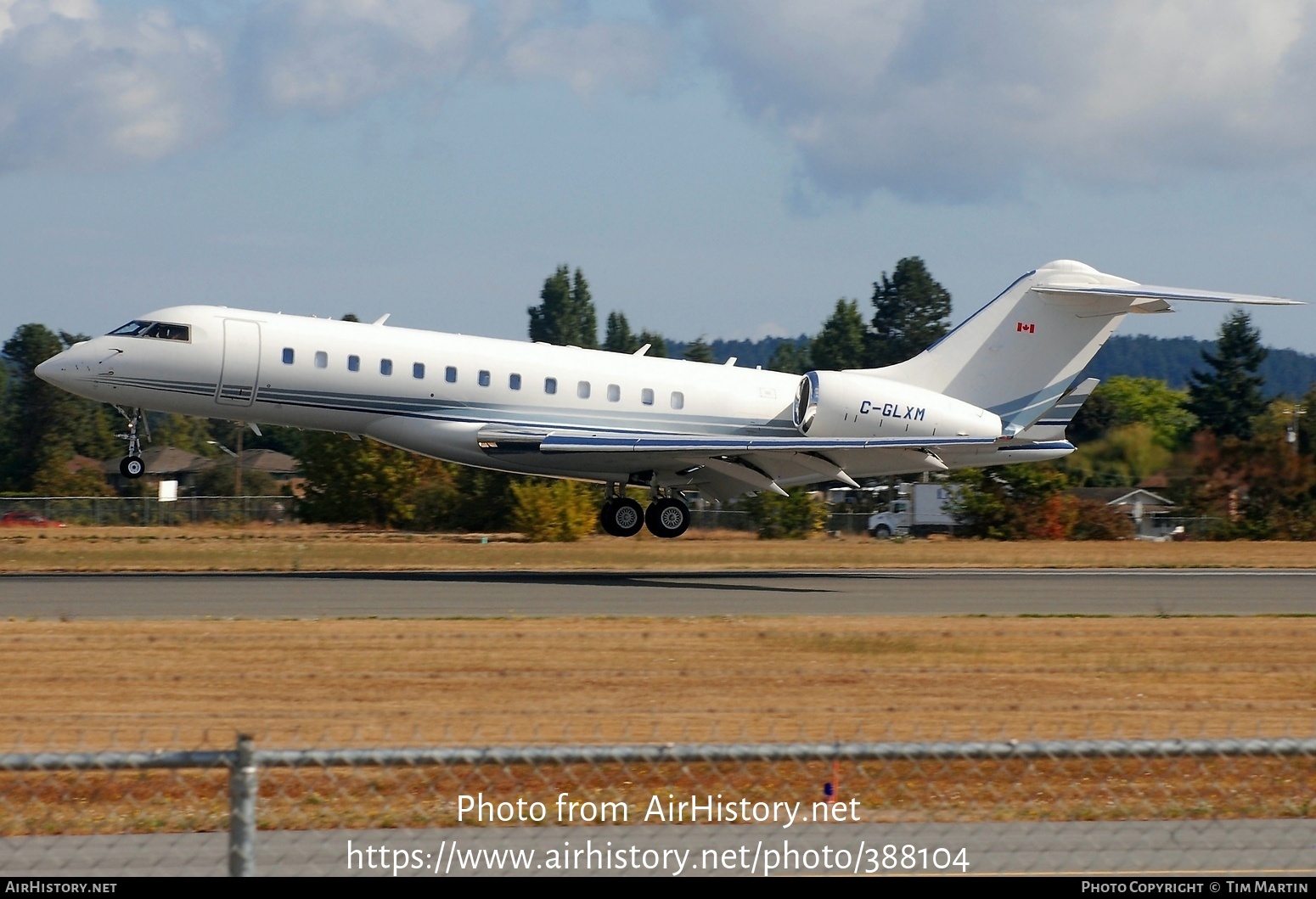 Aircraft Photo of C-GLXM | Bombardier Global Express XRS (BD-700-1A10) | AirHistory.net #388104