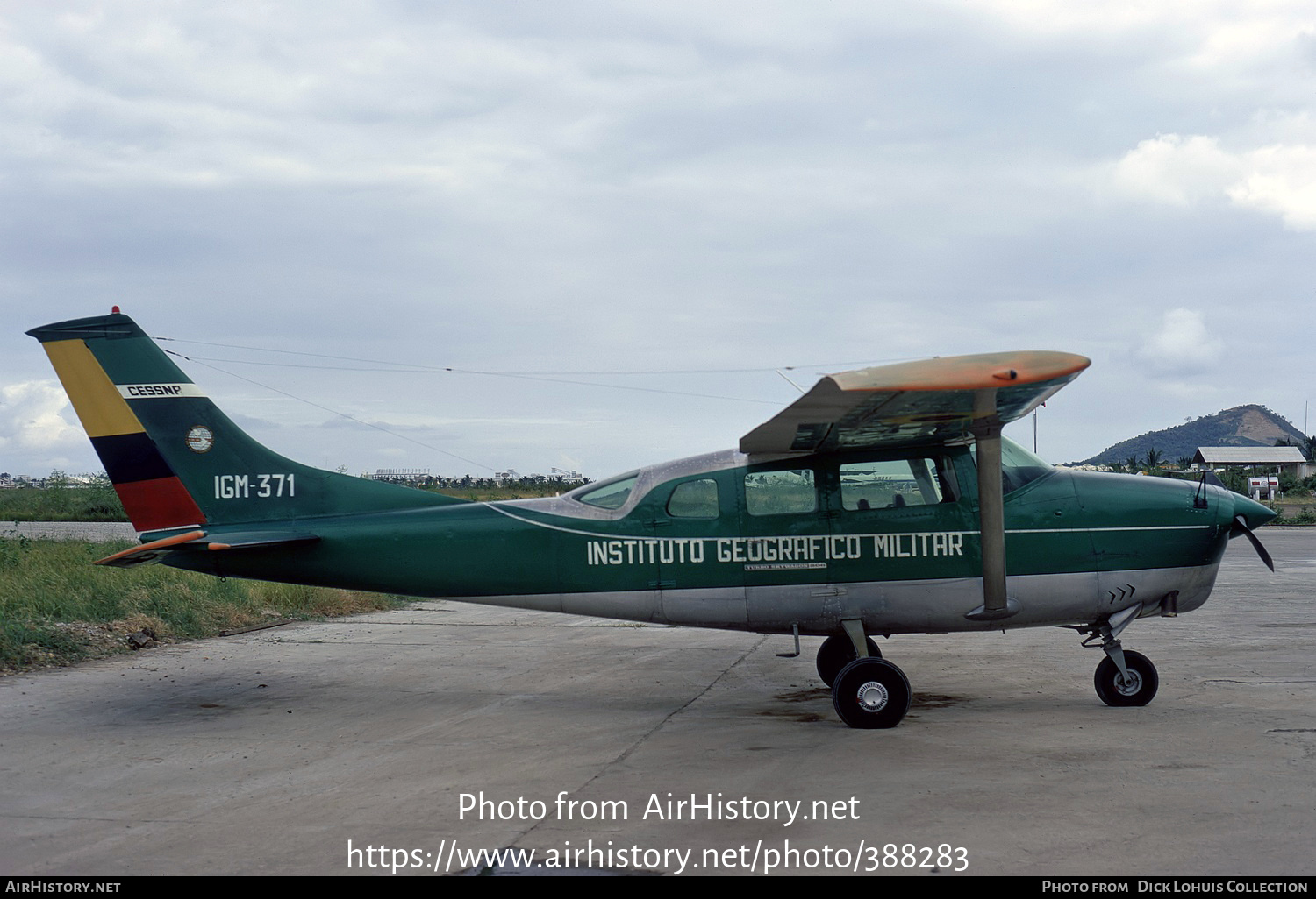 Aircraft Photo of IGM-371 | Cessna TU206D Turbo Skywagon 206 | Ecuador - Army | AirHistory.net #388283