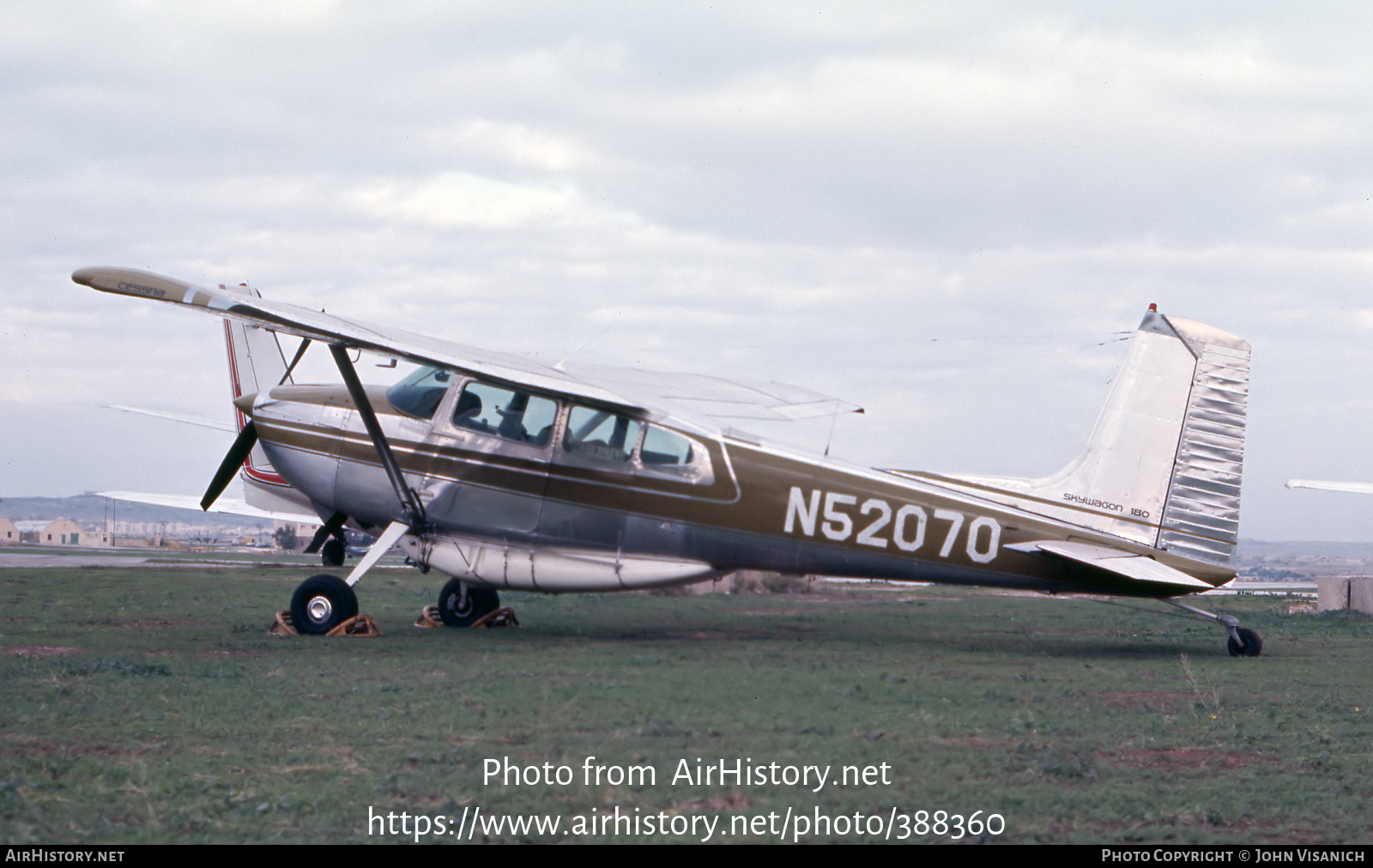 Aircraft Photo of N52070 | Cessna 180J Skywagon 180 | AirHistory.net #388360