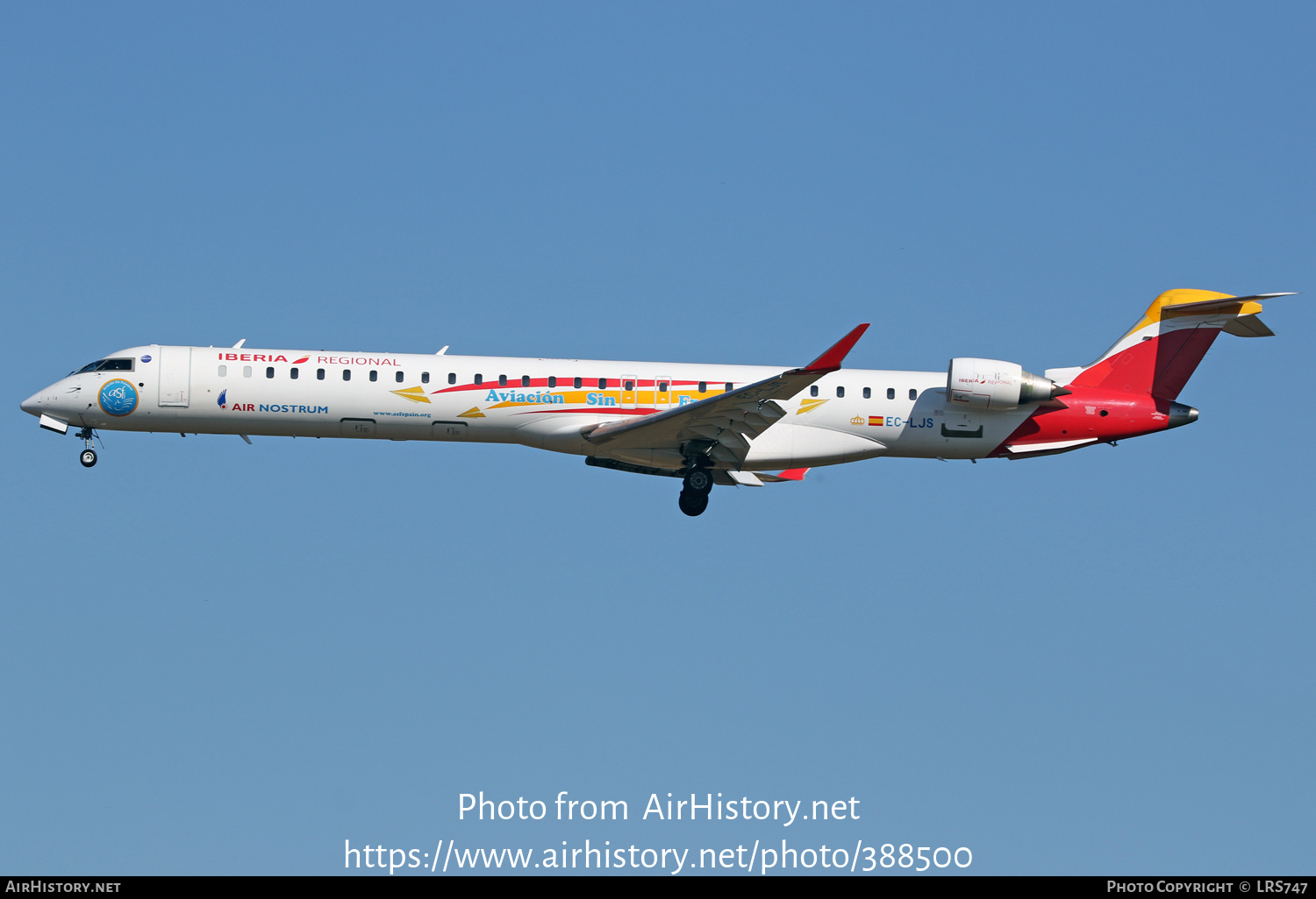 Aircraft Photo of EC-LJS | Bombardier CRJ-1000EE (CL-600-2E25) | Air Nostrum | AirHistory.net #388500