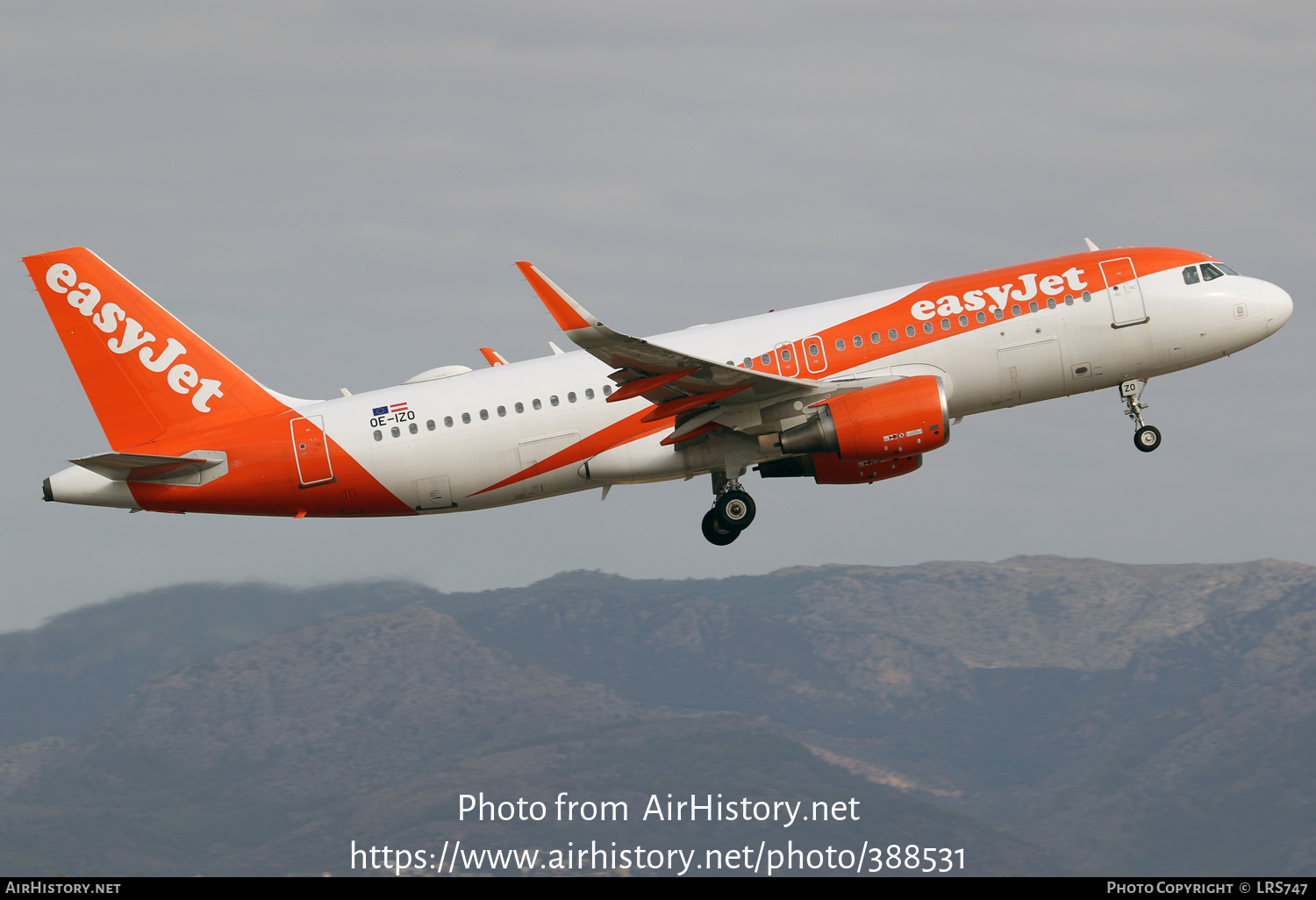 Aircraft Photo of OE-IZO | Airbus A320-214 | EasyJet | AirHistory.net #388531