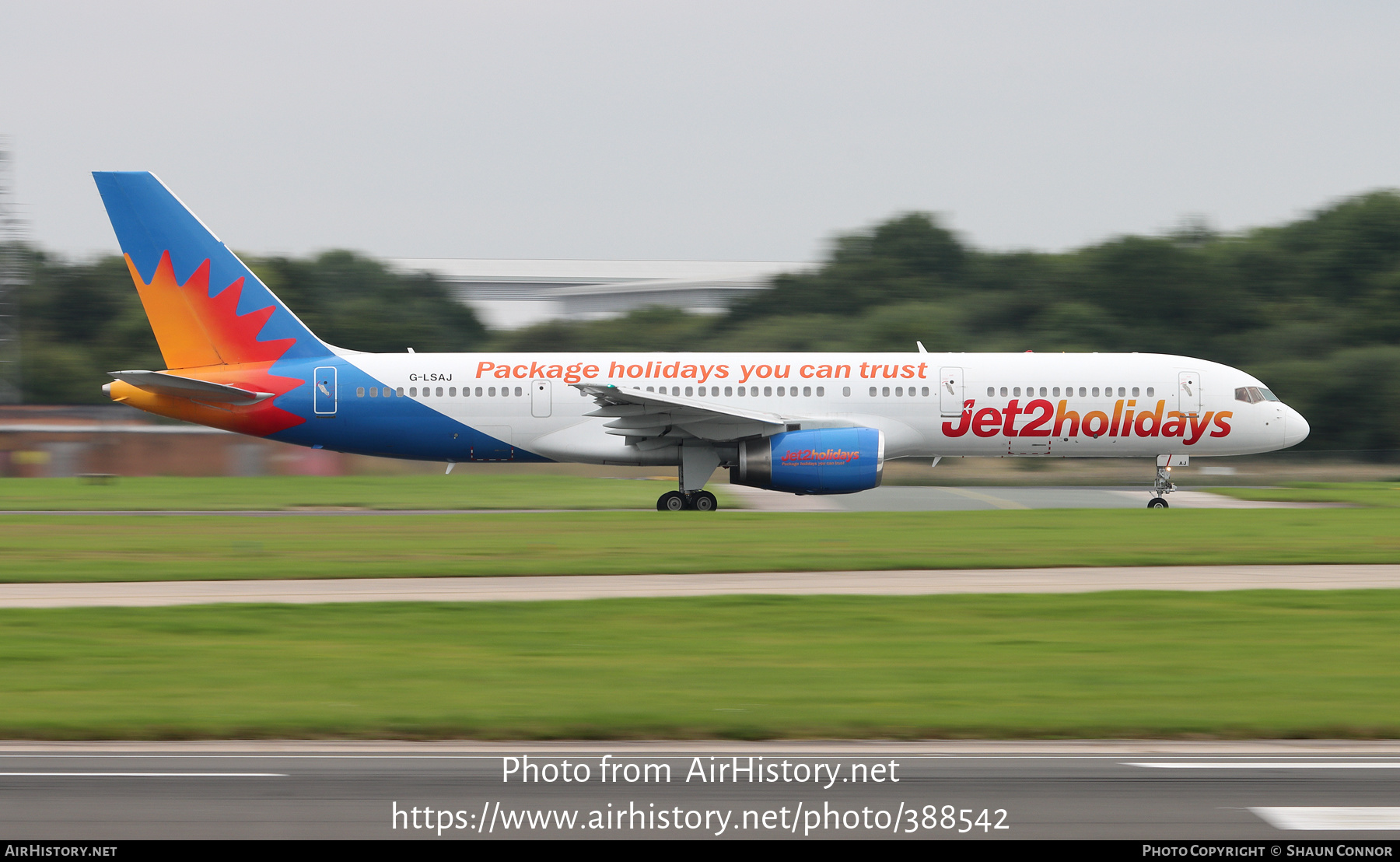 Aircraft Photo of G-LSAJ | Boeing 757-236 | Jet2 Holidays | AirHistory.net #388542