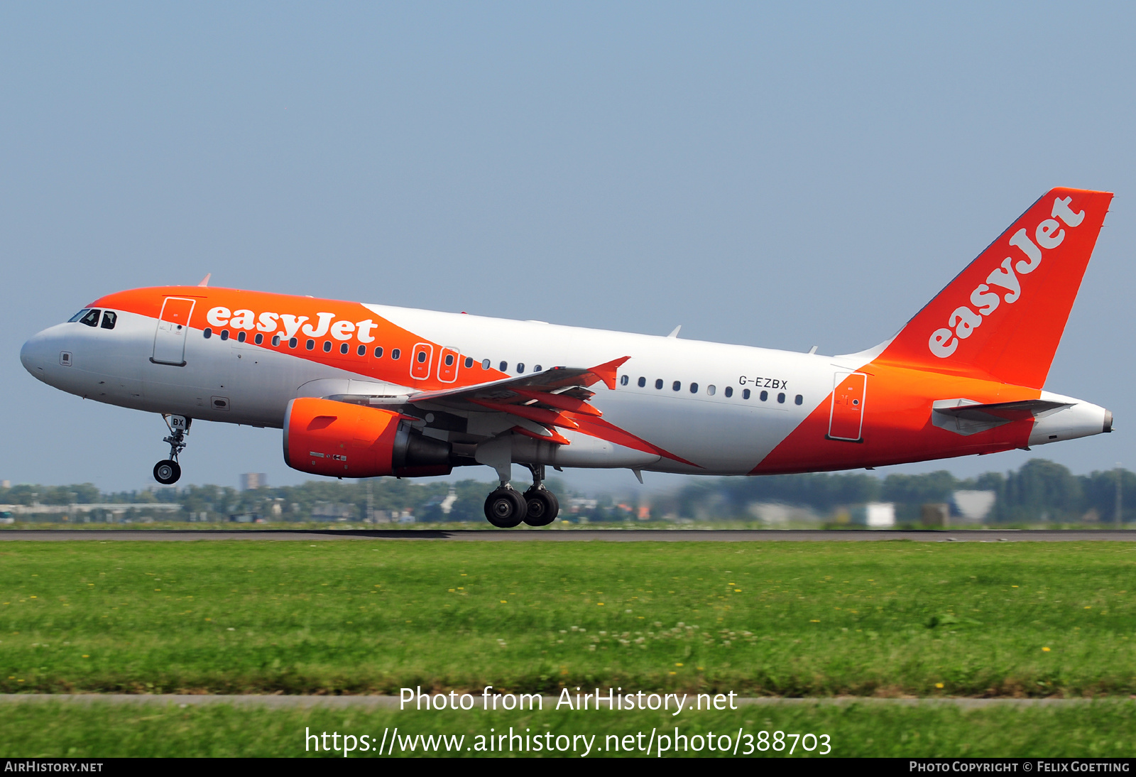 Aircraft Photo of G-EZBX | Airbus A319-111 | EasyJet | AirHistory.net #388703