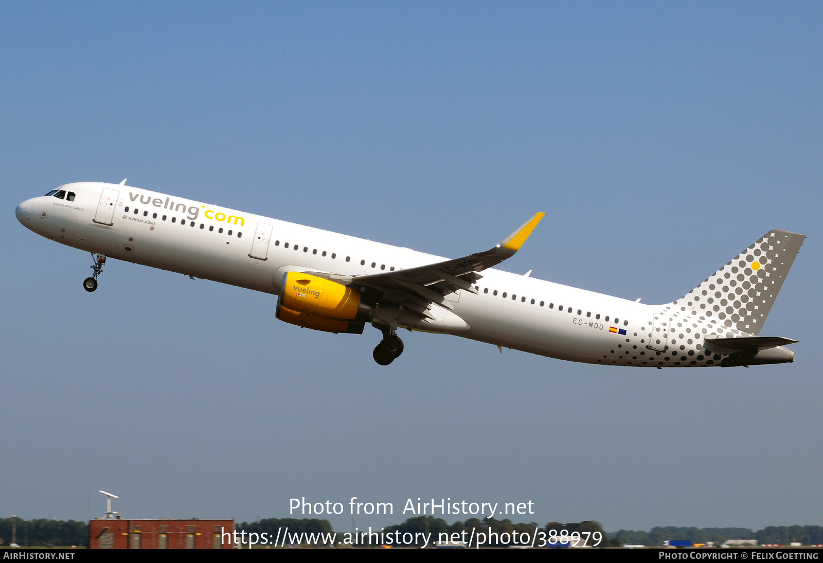 Aircraft Photo of EC-MOO | Airbus A321-231 | Vueling Airlines | AirHistory.net #388979