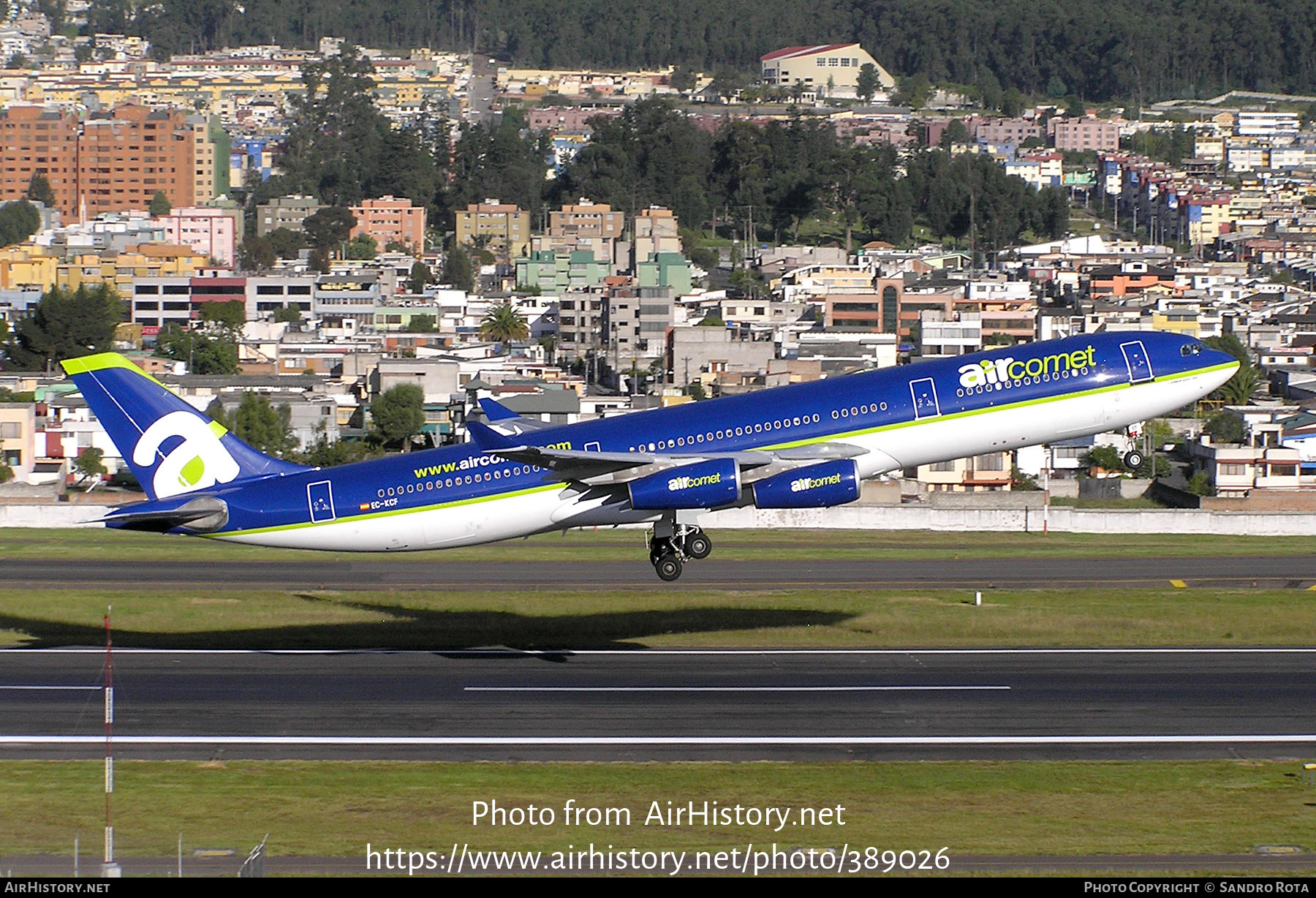 Aircraft Photo of EC-KCF | Airbus A340-311 | Air Comet | AirHistory.net #389026