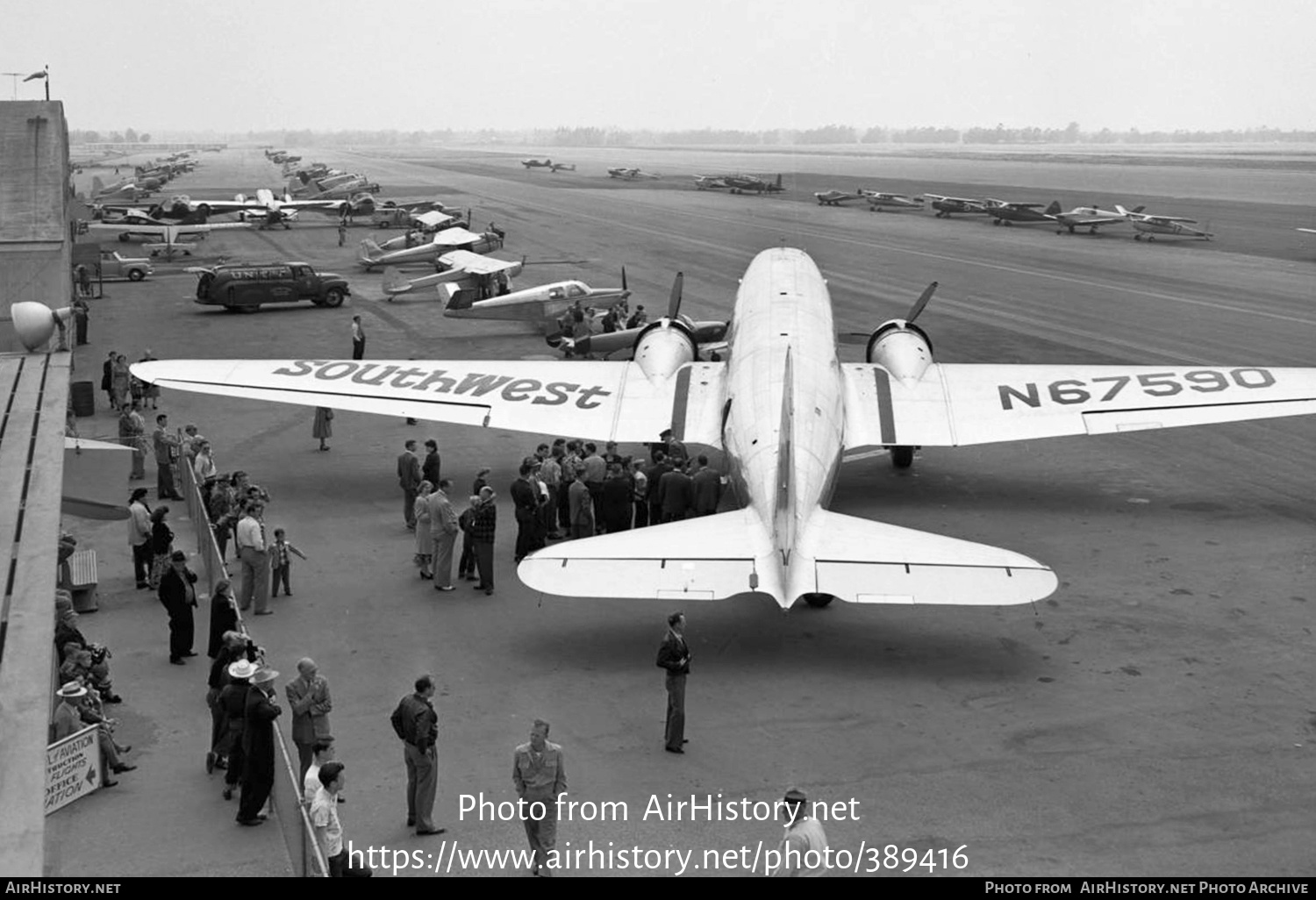 Aircraft Photo of N67590 | Douglas C-47A Skytrain | Southwest Airways - SWA | AirHistory.net #389416