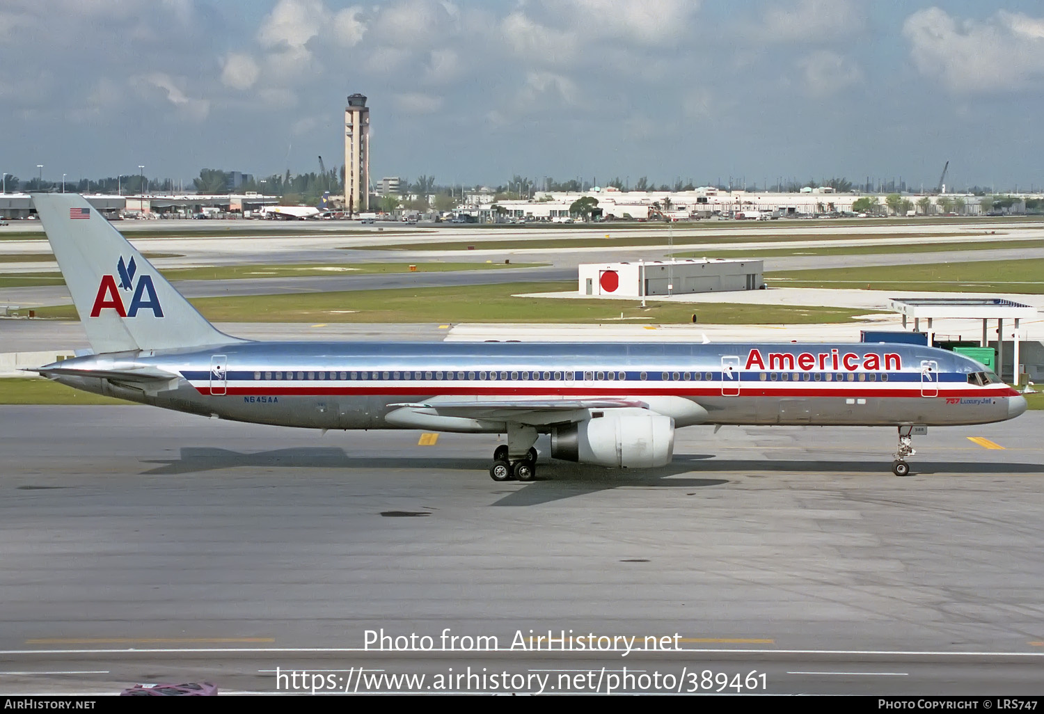 Aircraft Photo of N645AA | Boeing 757-223 | American Airlines | AirHistory.net #389461