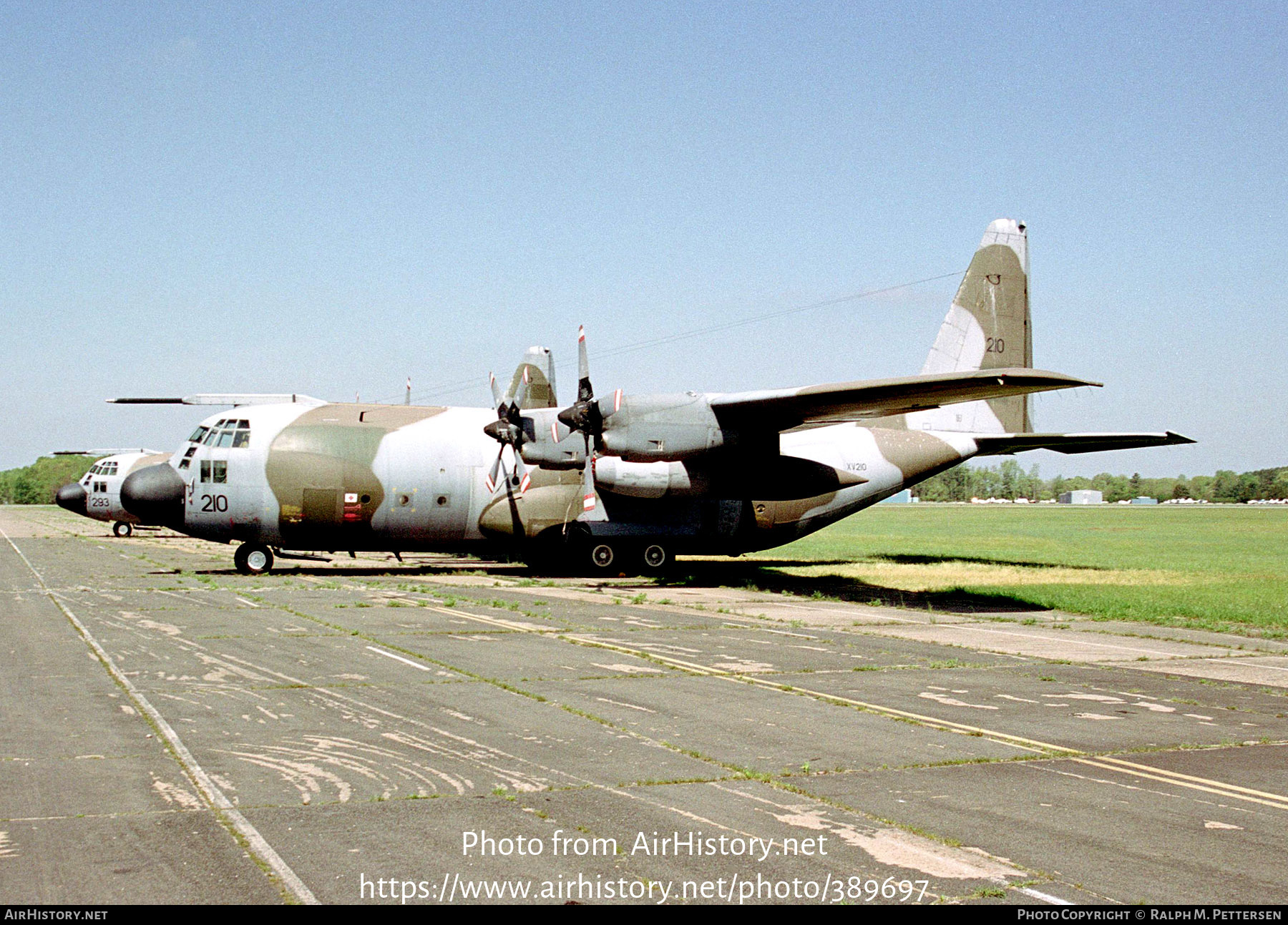 Aircraft Photo of XV210 | Lockheed C-130K Hercules C1 (L-382) | UK - Air Force | AirHistory.net #389697