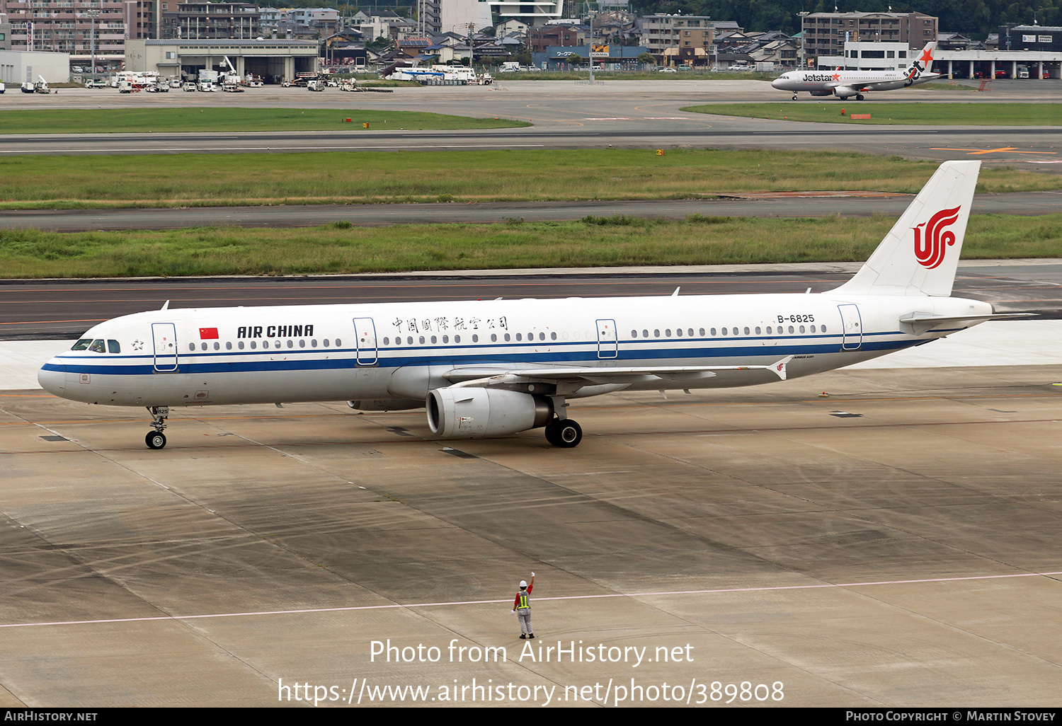 Aircraft Photo of B-6825 | Airbus A321-232 | Air China | AirHistory.net #389808