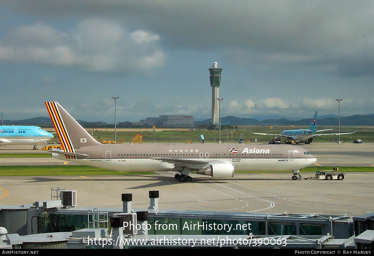 Aircraft Photo of HL7595 | Boeing 767-38E/ER | Asiana Airlines | AirHistory.net #390063