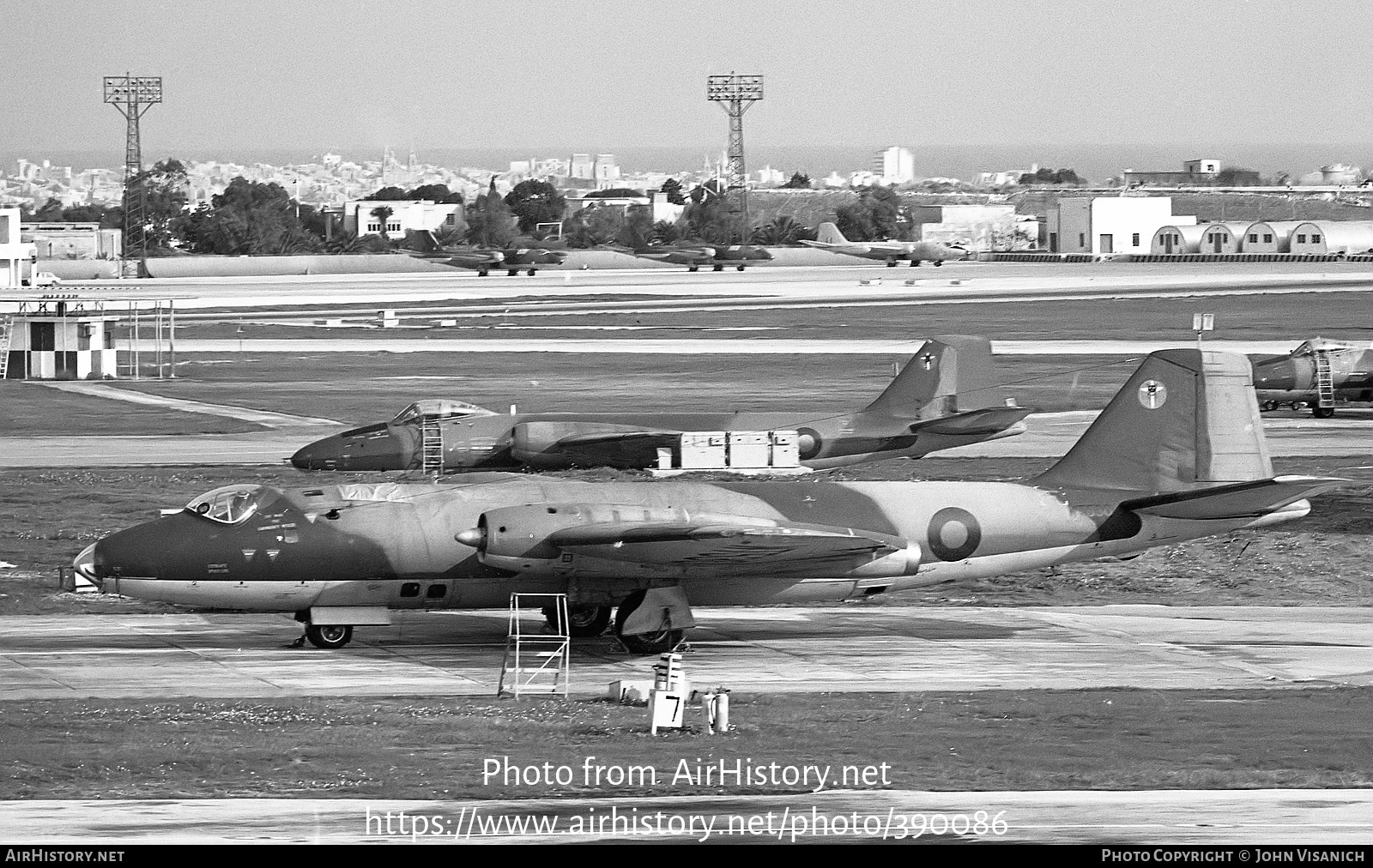 Aircraft Photo of WT530 | English Electric Canberra PR7 | UK - Air Force | AirHistory.net #390086