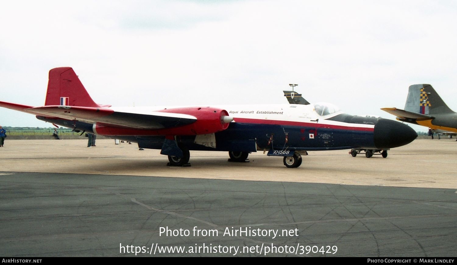 Aircraft Photo of XH568 | English Electric Canberra B2/6 | UK - Air Force | AirHistory.net #390429