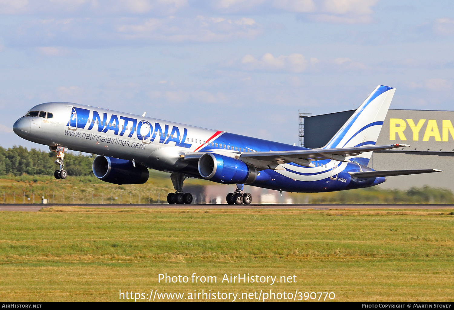 Aircraft Photo of N176CA | Boeing 757-28A | National Airlines | AirHistory.net #390770