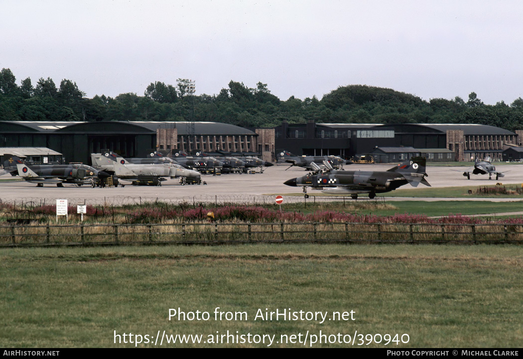 Airport photo of Leuchars (EGQL / ADX) in Scotland, United Kingdom | AirHistory.net #390940