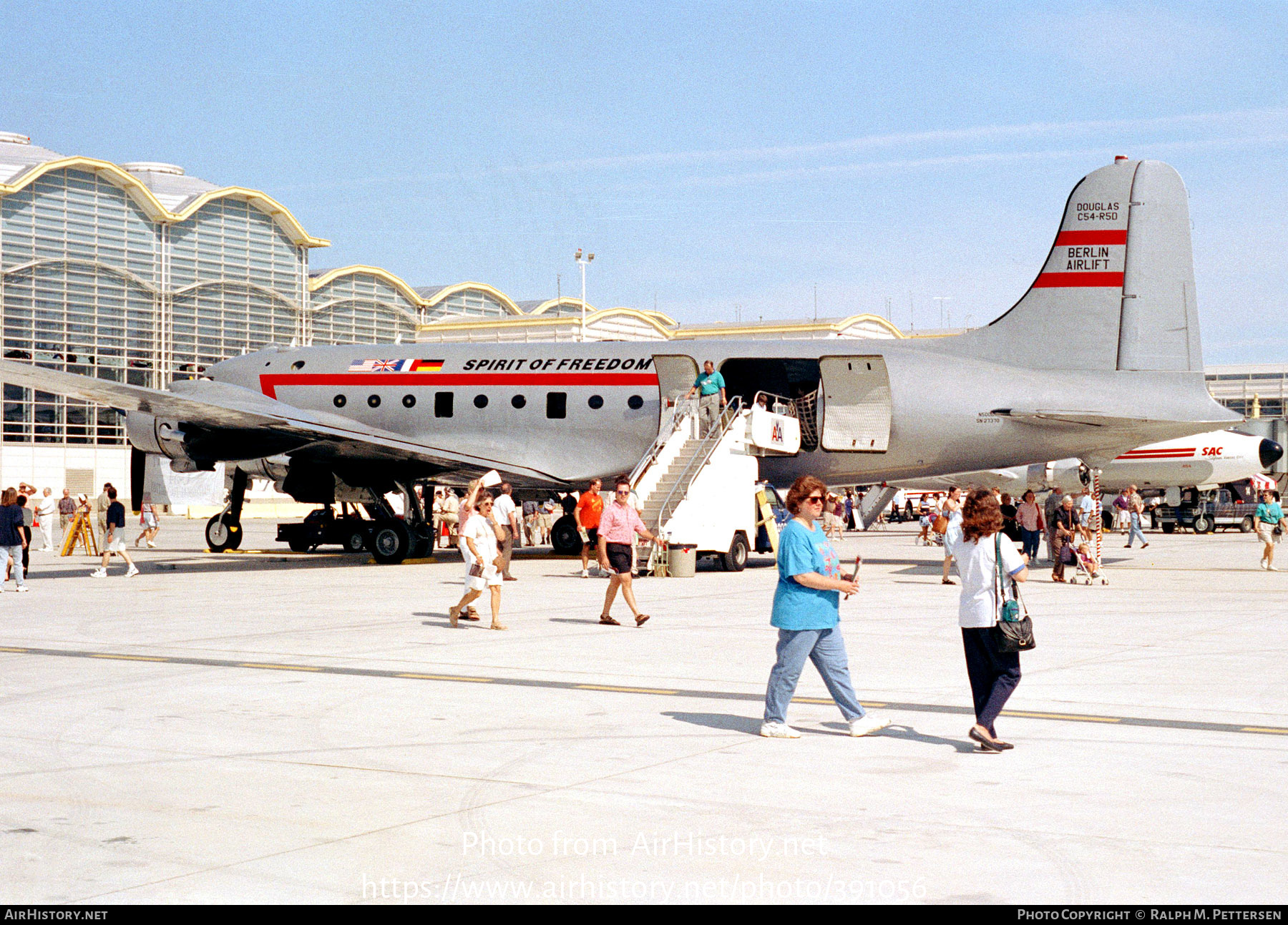 Aircraft Photo of N500EJ | Douglas C-54R Skymaster | Berlin Airlift Historical Foundation | AirHistory.net #391056