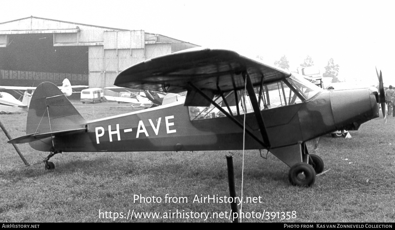 Aircraft Photo of PH-AVE | Piper PA-18-135 Super Cub | AirHistory.net #391358