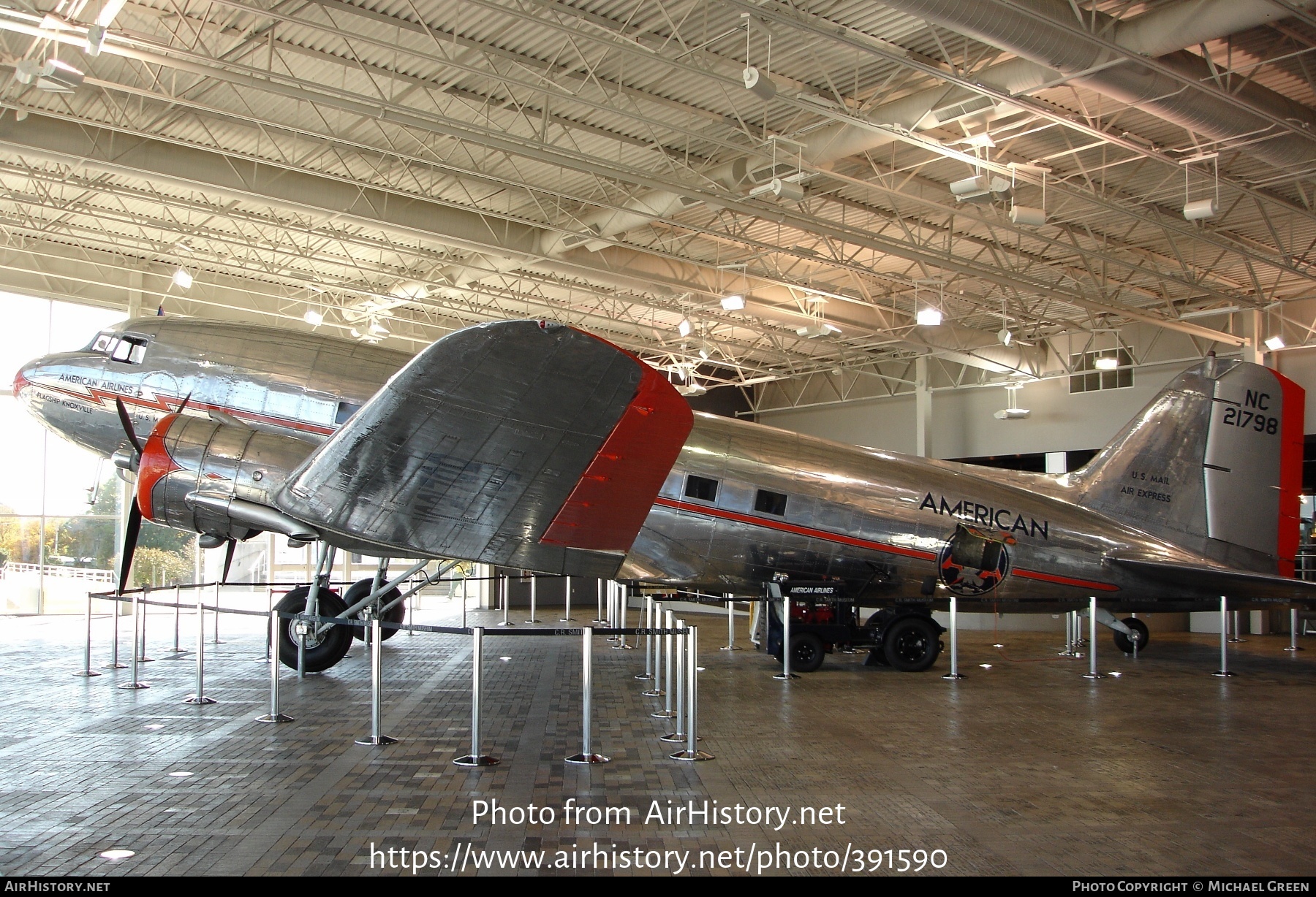 Aircraft Photo of N21798 / NC21798 | Douglas DC-3-227A | American Airlines | AirHistory.net #391590