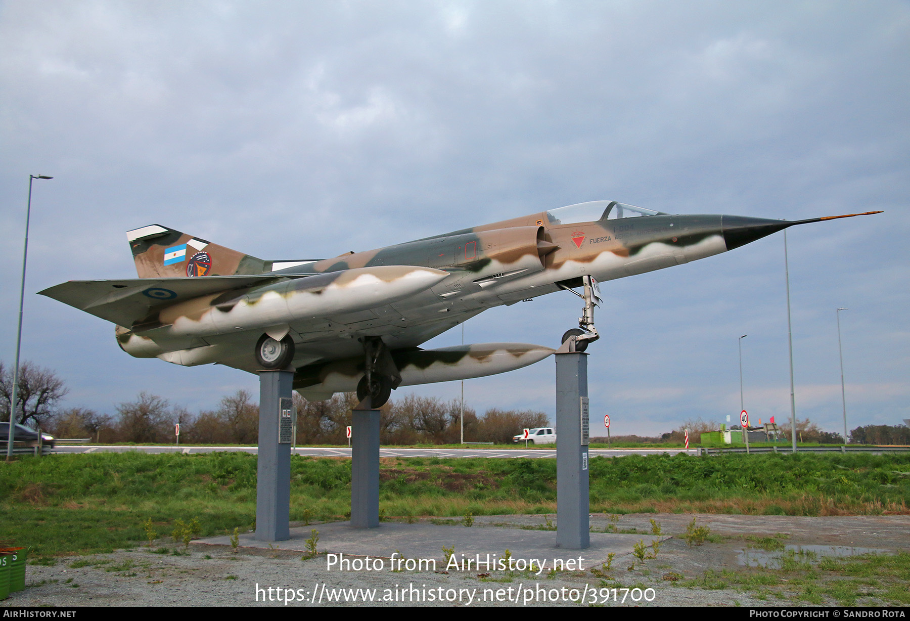 Aircraft Photo of I-004 | Dassault Mirage IIIEA | Argentina - Air Force | AirHistory.net #391700