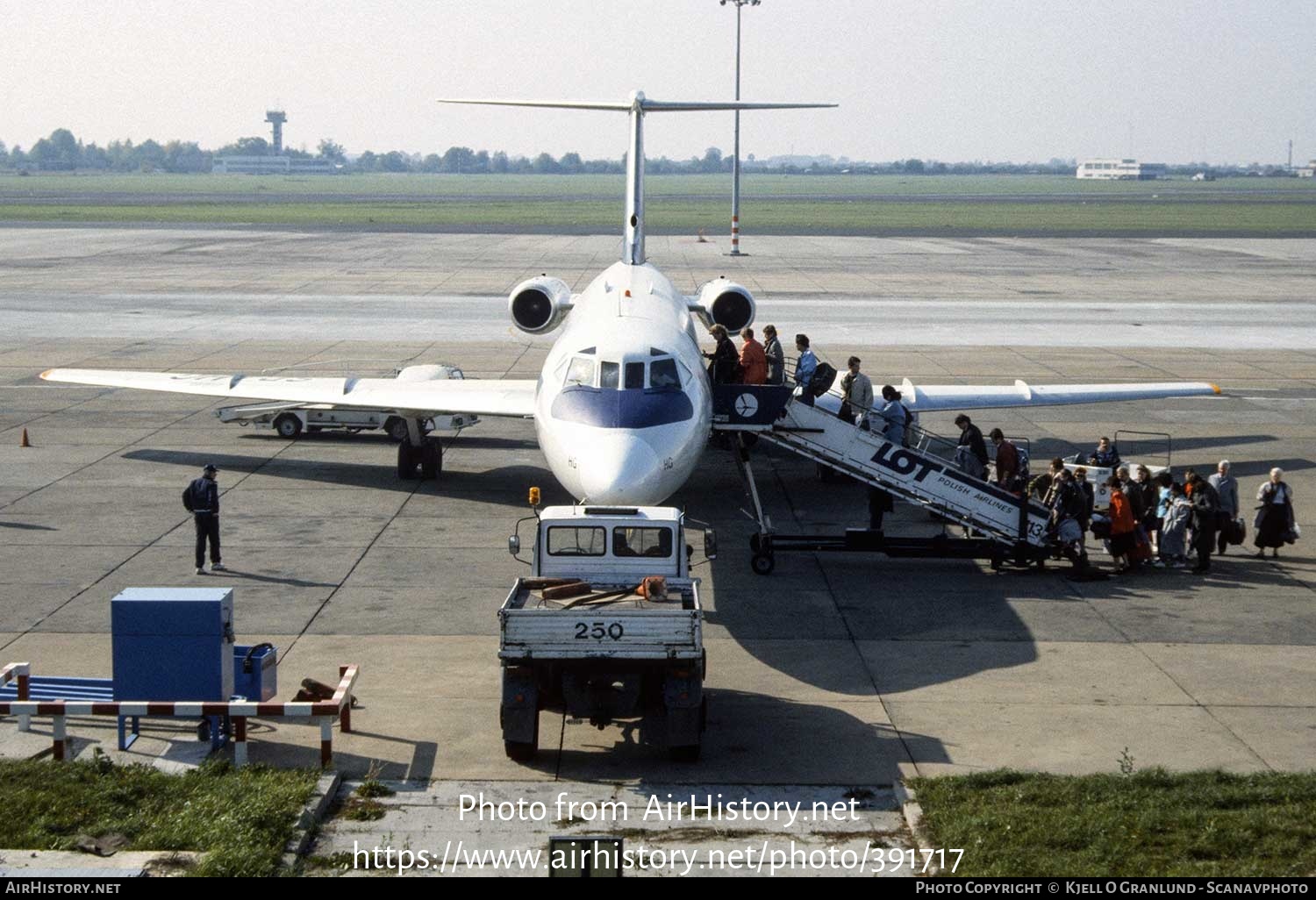 Aircraft Photo of SP-LHG | Tupolev Tu-134AK | LOT Polish Airlines - Polskie Linie Lotnicze | AirHistory.net #391717