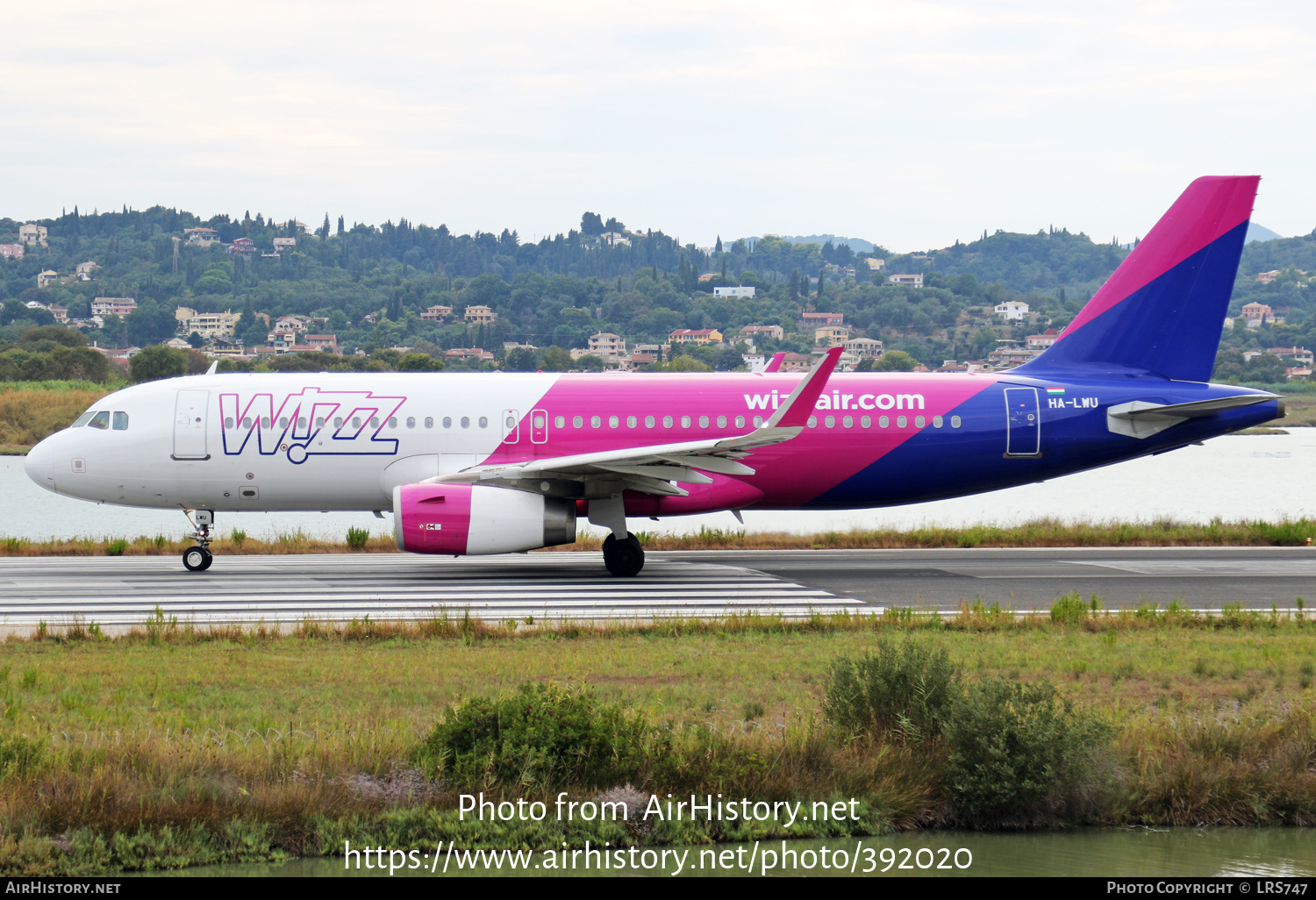 Aircraft Photo of HA-LWU | Airbus A320-232 | Wizz Air | AirHistory.net #392020