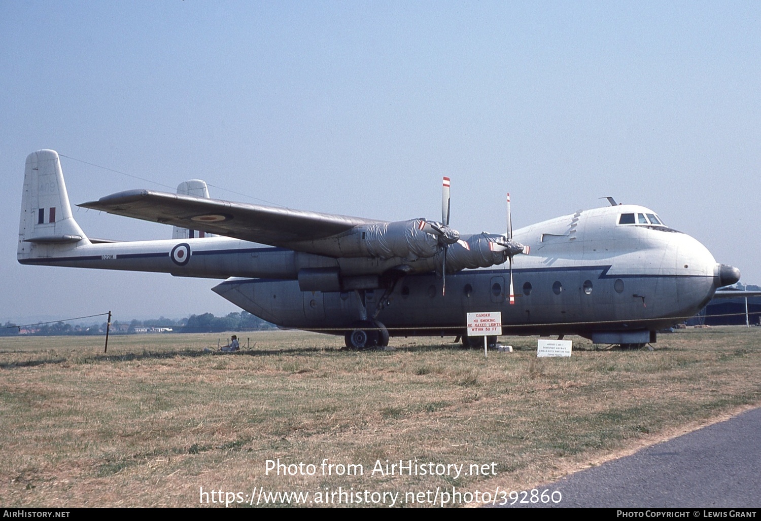 Aircraft Photo of 8221M / XP409 | Armstrong Whitworth AW-660 Argosy C.1 | UK - Air Force | AirHistory.net #392860