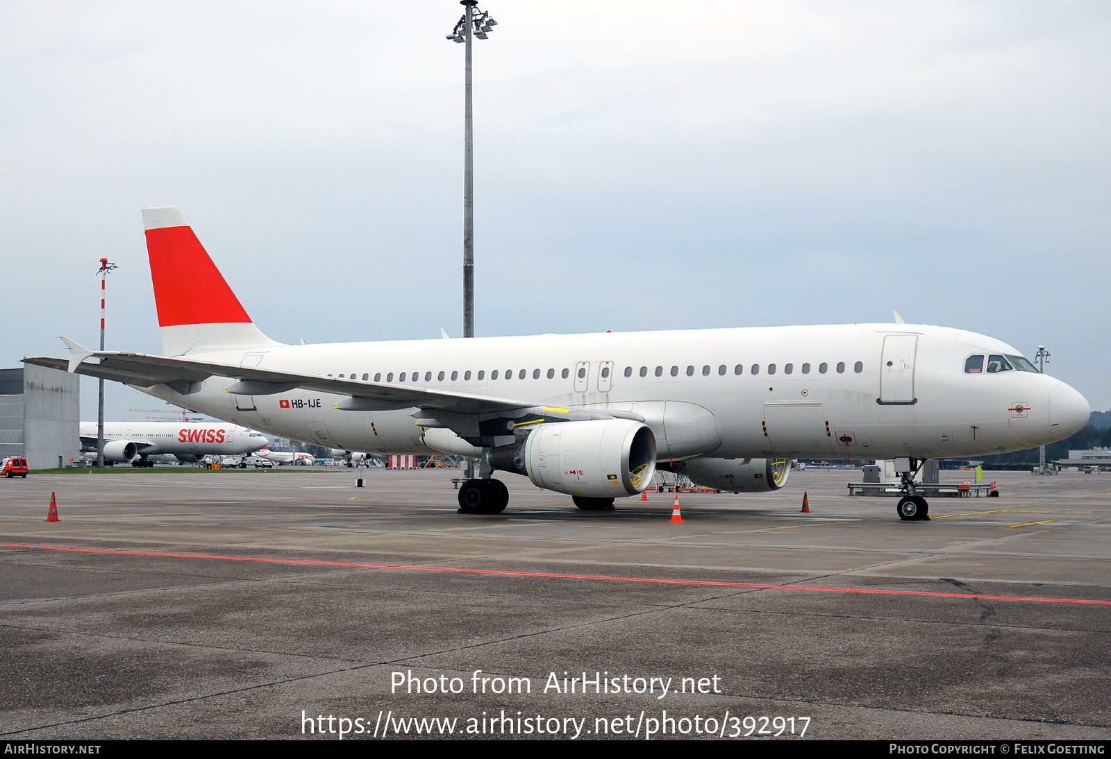 Aircraft Photo of HB-IJE | Airbus A320-214 | Swiss International Air Lines | AirHistory.net #392917