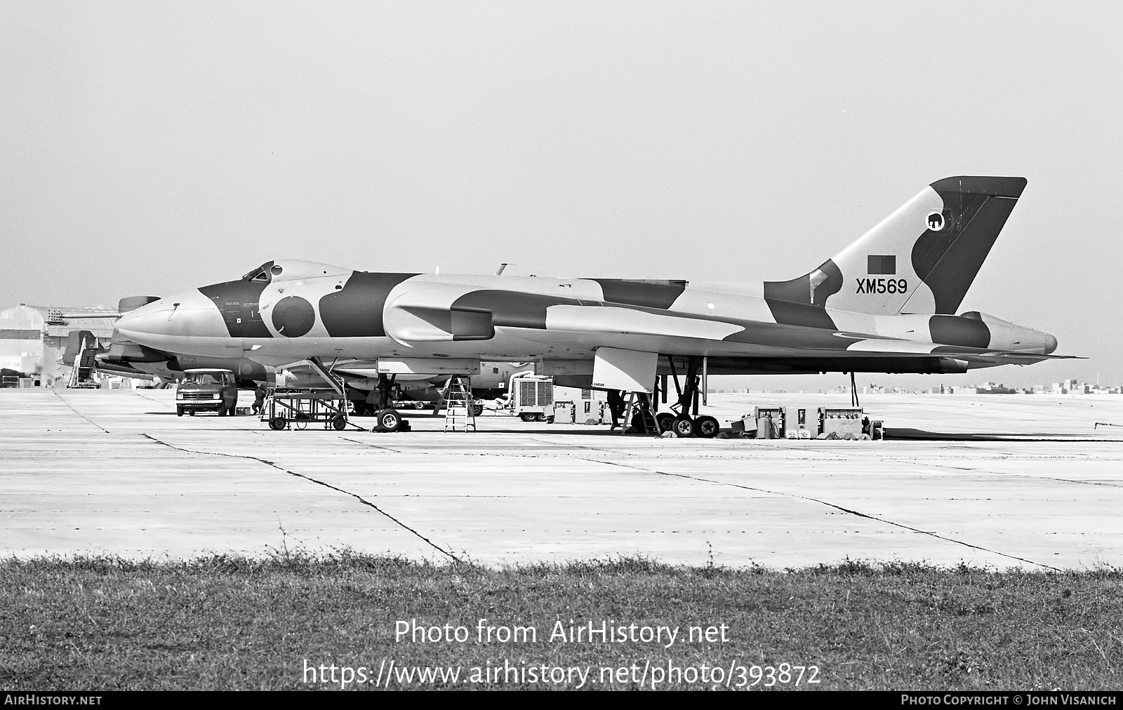 Aircraft Photo of XM569 | Avro 698 Vulcan B.2 | UK - Air Force | AirHistory.net #393872