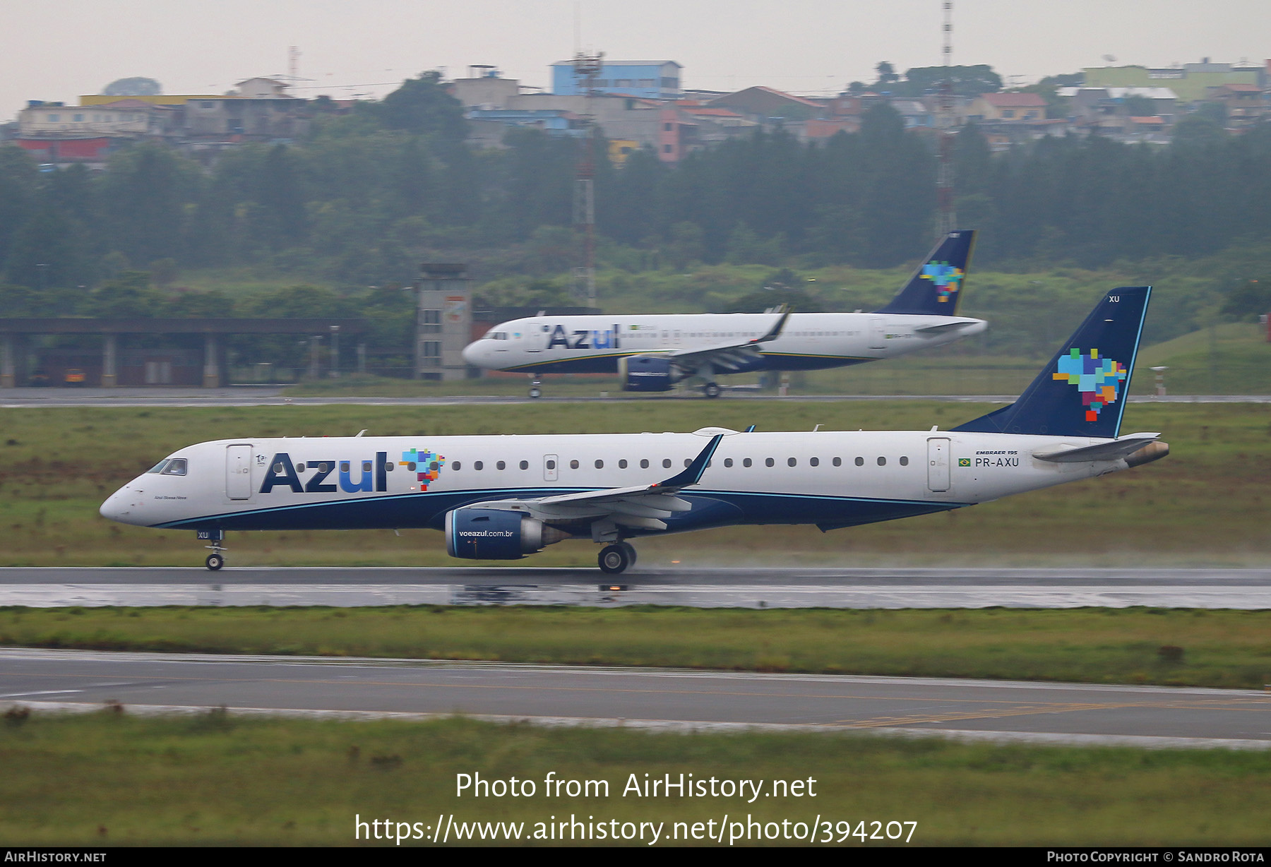 Aircraft Photo of PR-AXU | Embraer 195AR (ERJ-190-200IGW) | Azul Linhas Aéreas Brasileiras | AirHistory.net #394207