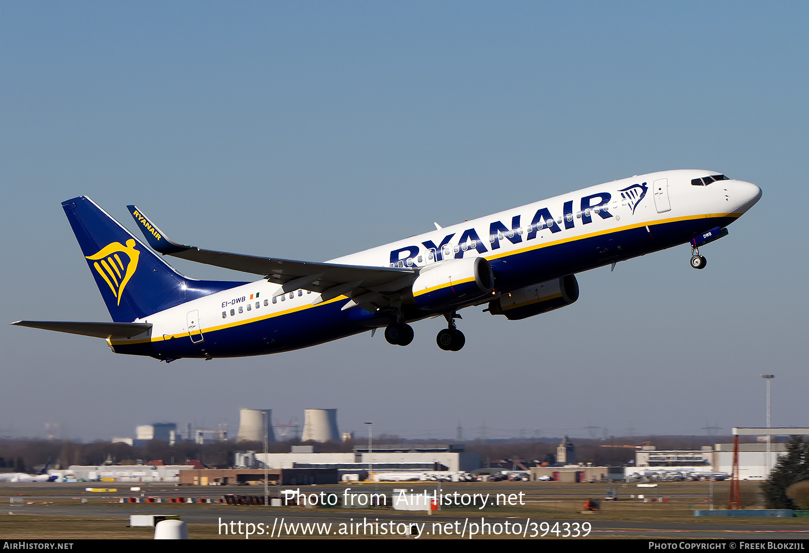 Aircraft Photo of EI-DWB | Boeing 737-8AS | Ryanair | AirHistory.net #394339