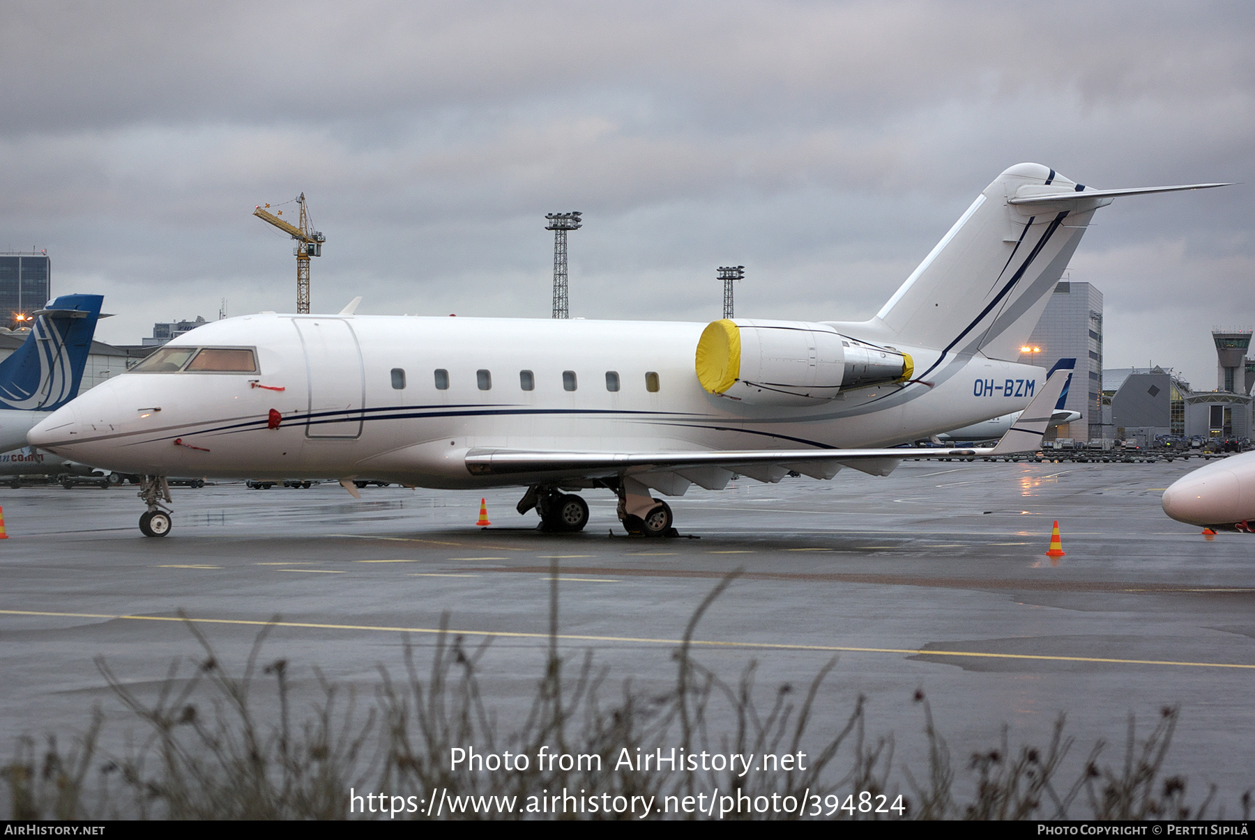 Aircraft Photo of OH-BZM | Bombardier Challenger 604 (CL-600-2B16) | AirHistory.net #394824