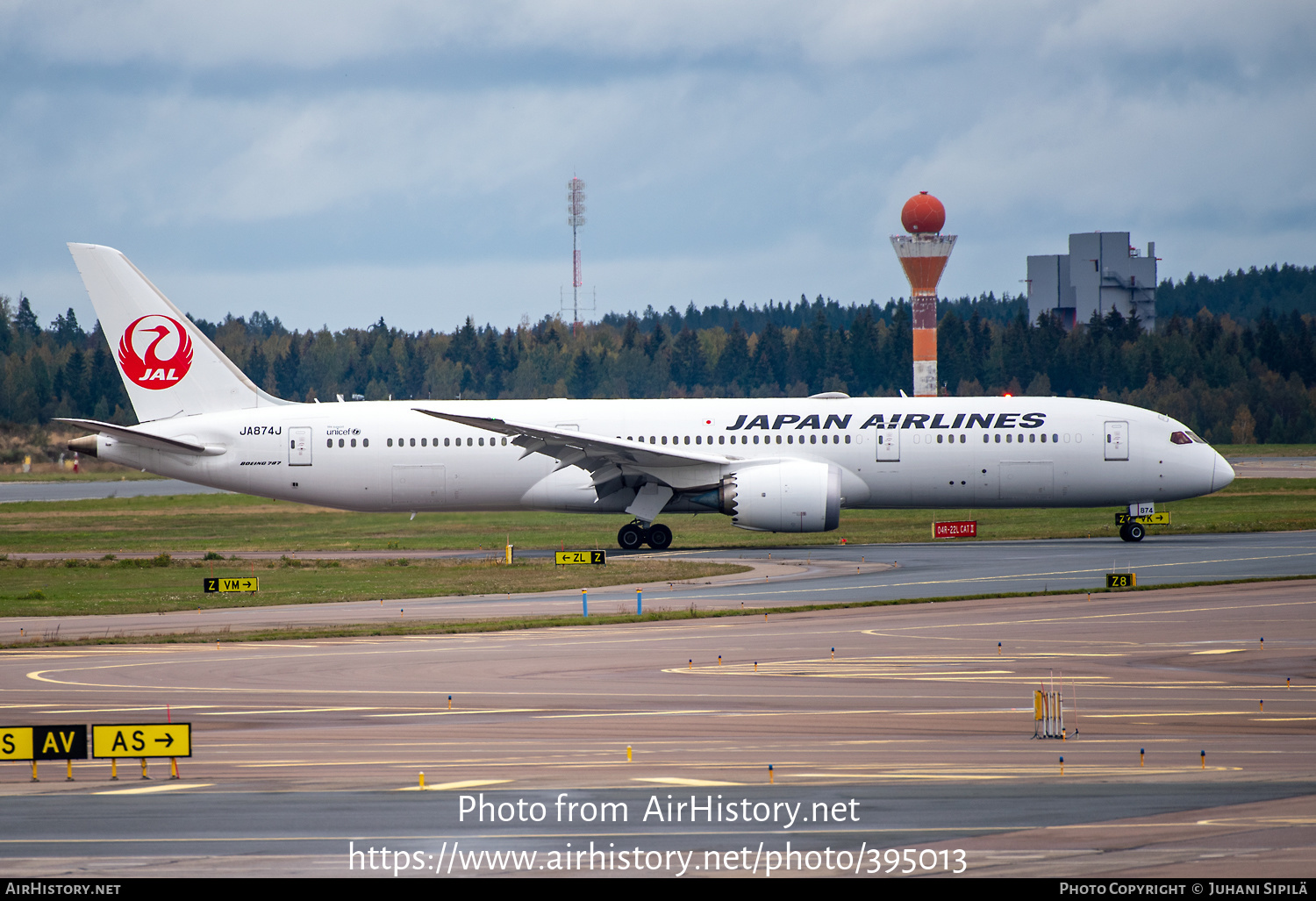 Aircraft Photo of JA874J | Boeing 787-9 Dreamliner | Japan Airlines - JAL | AirHistory.net #395013