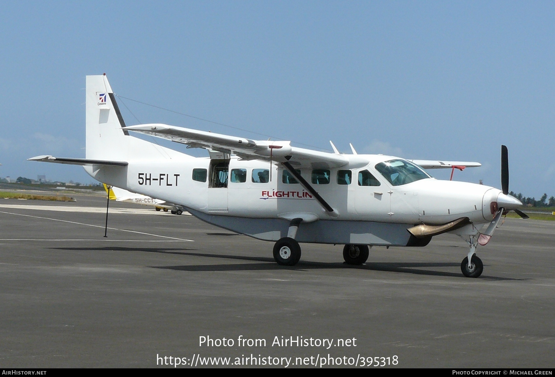 Aircraft Photo of 5H-FLT | Cessna 208B Grand Caravan | Flightlink | AirHistory.net #395318